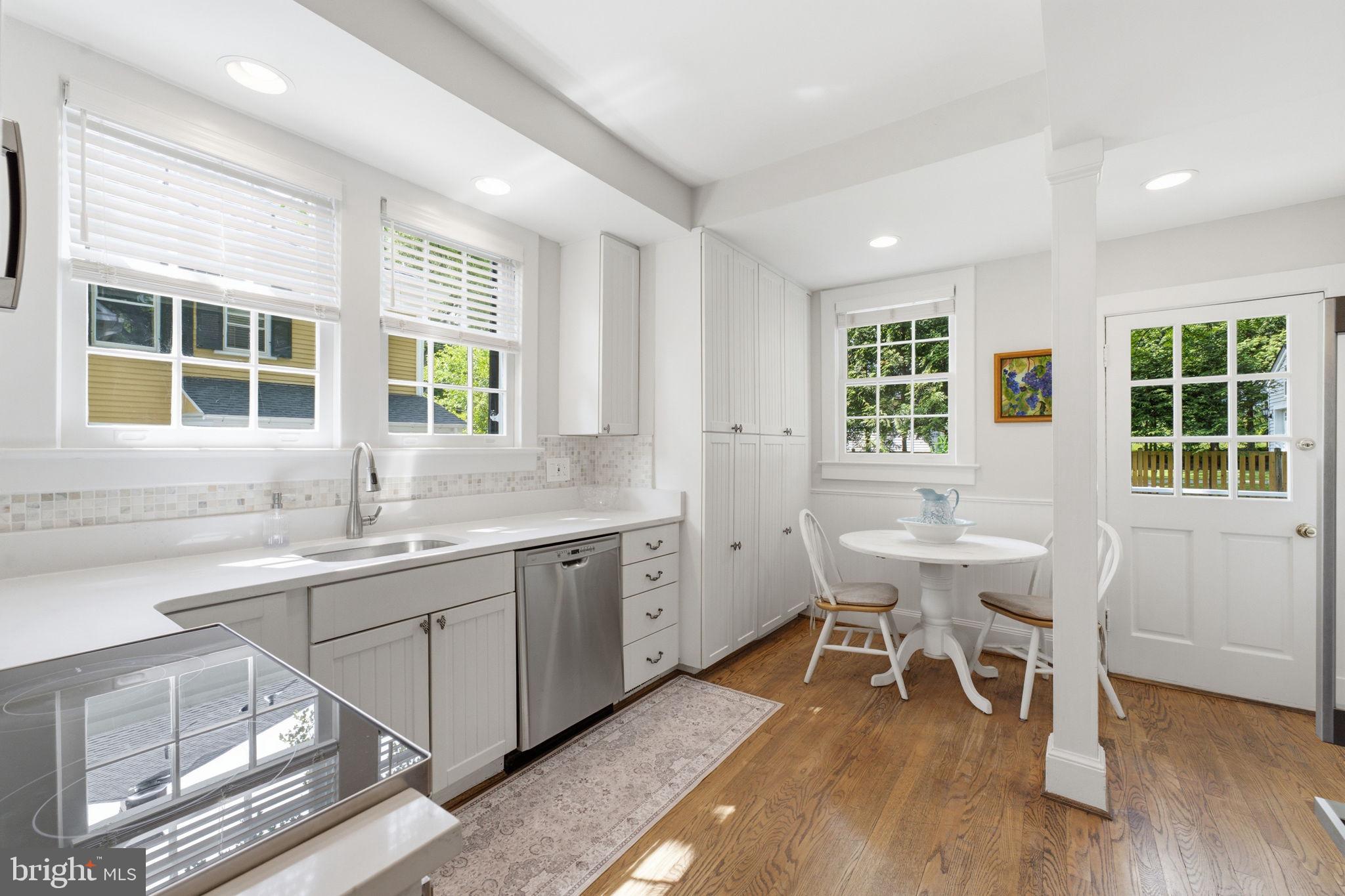 KENSINGTON PARK - Residential