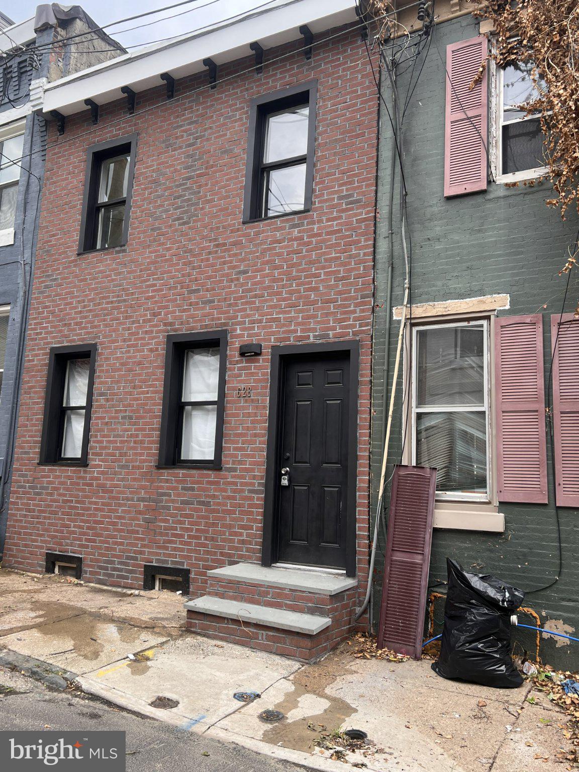 Outstanding investment opportunity in the heart of Mantua! Just steps from Drexel University and only blocks from the University of Pennsylvania, this location is ideal for students seeking convenient off-campus housing. Its close proximity to Penn Medicine, CHOP, and other leading hospitals also makes it an attractive option for medical professionals, residents, nurses, and traveling healthcare workers. With easy access to public transportation, restaurants, shopping, and Center City, this property is well-positioned to benefit from strong year-round rental demand.