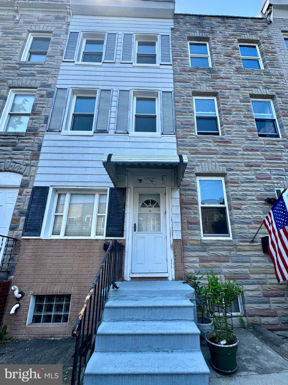 Welcome to 409 W 23rd Street! Professional Photos and Remarks Coming Soon! Reach out to List Agent for questions and inquiries!
