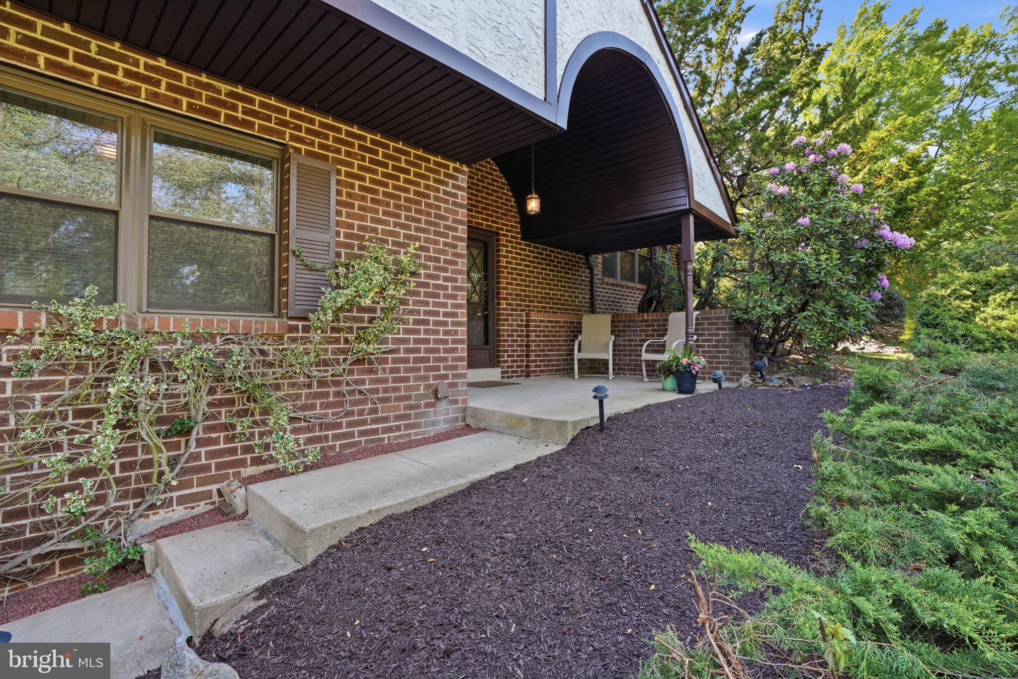 WOODLYN CROSSING - Residential