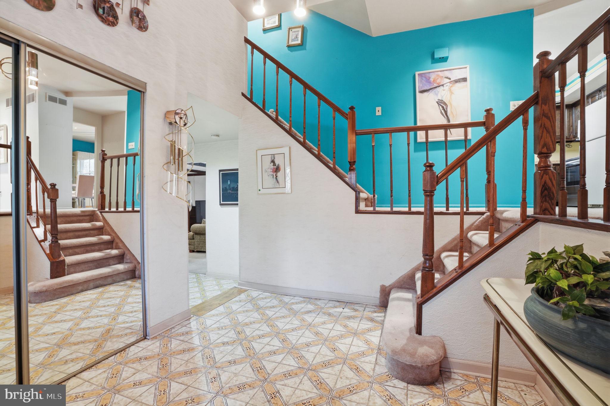 WOODLYN CROSSING - Residential