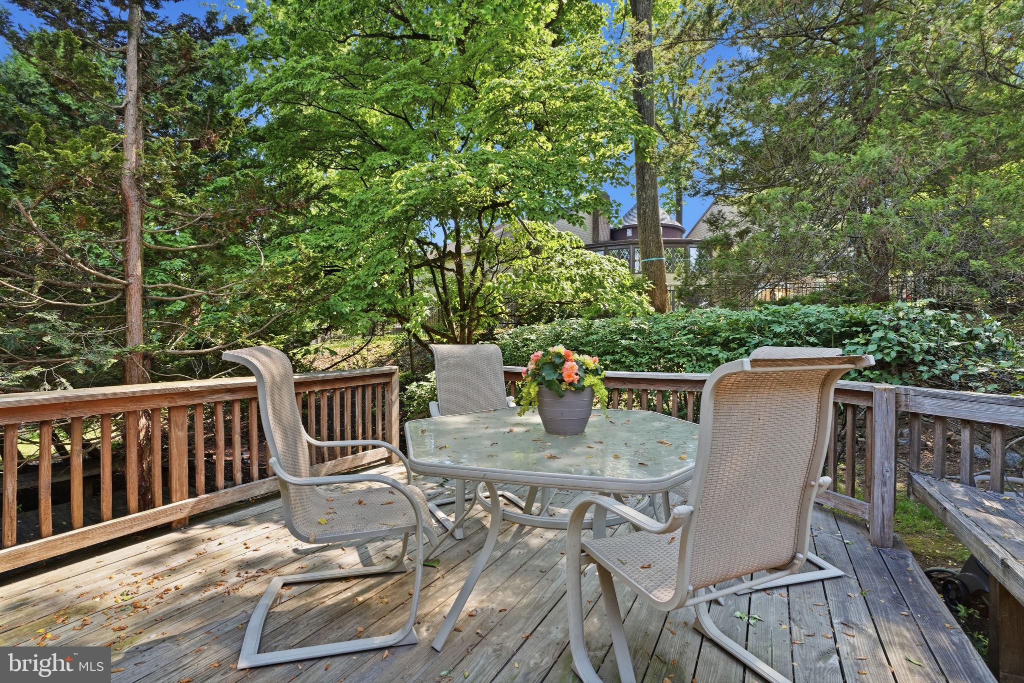 WOODLYN CROSSING - Residential