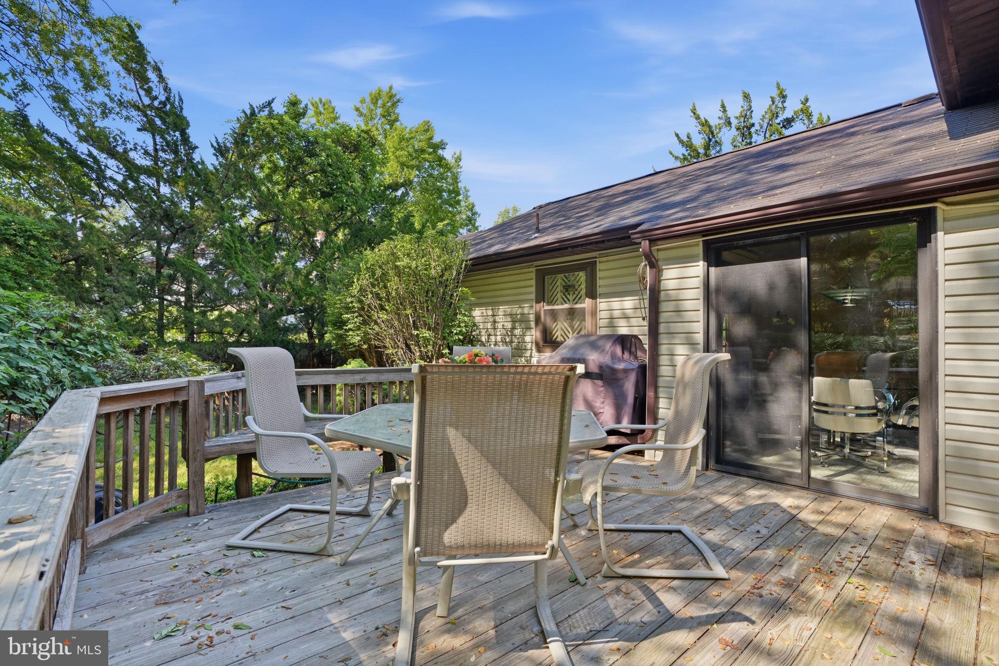 WOODLYN CROSSING - Residential