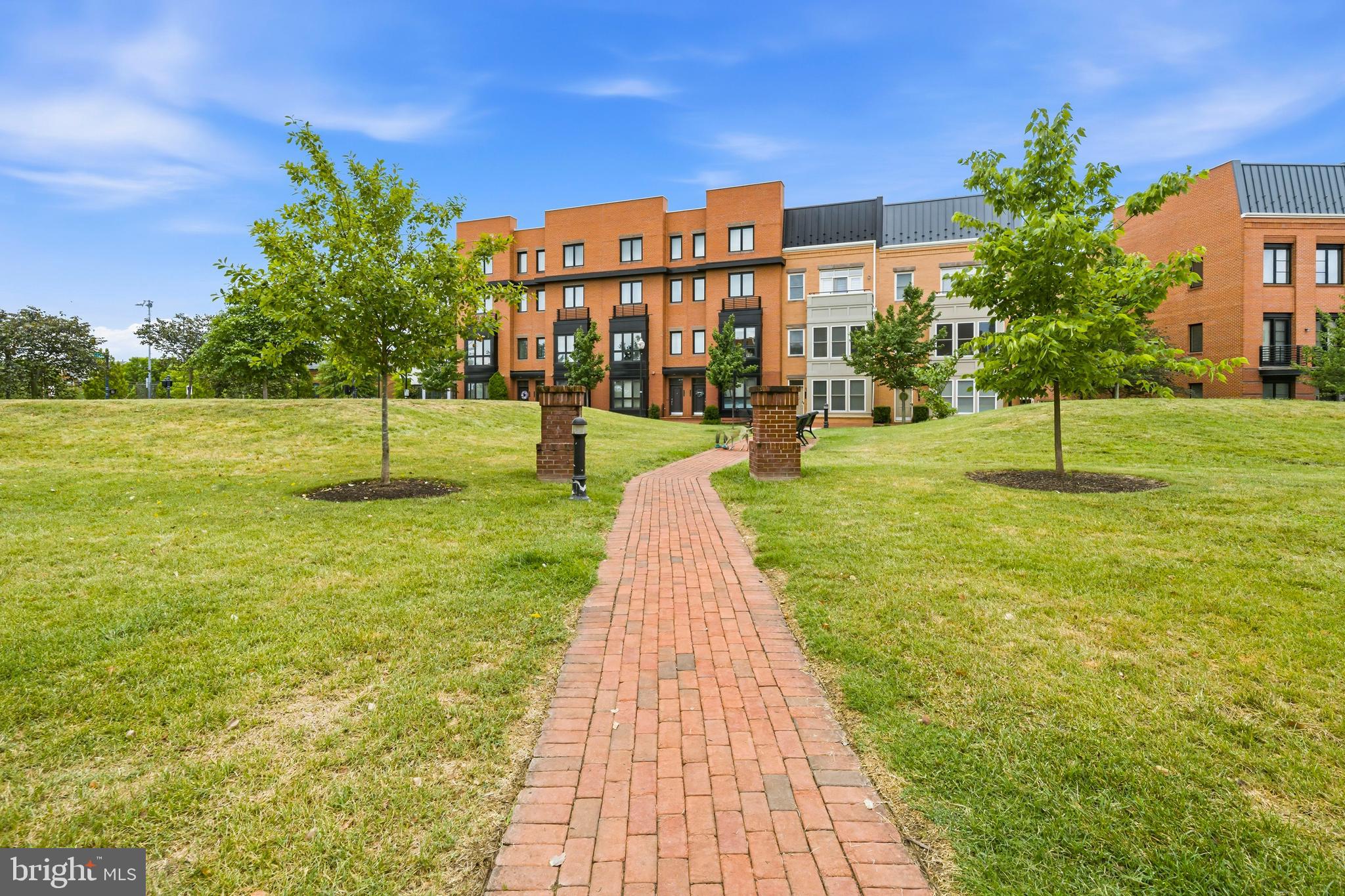 POTOMAC YARD - Residential