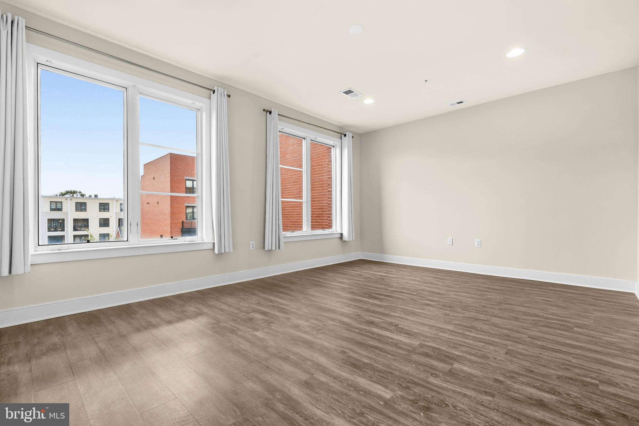 POTOMAC YARD - Residential