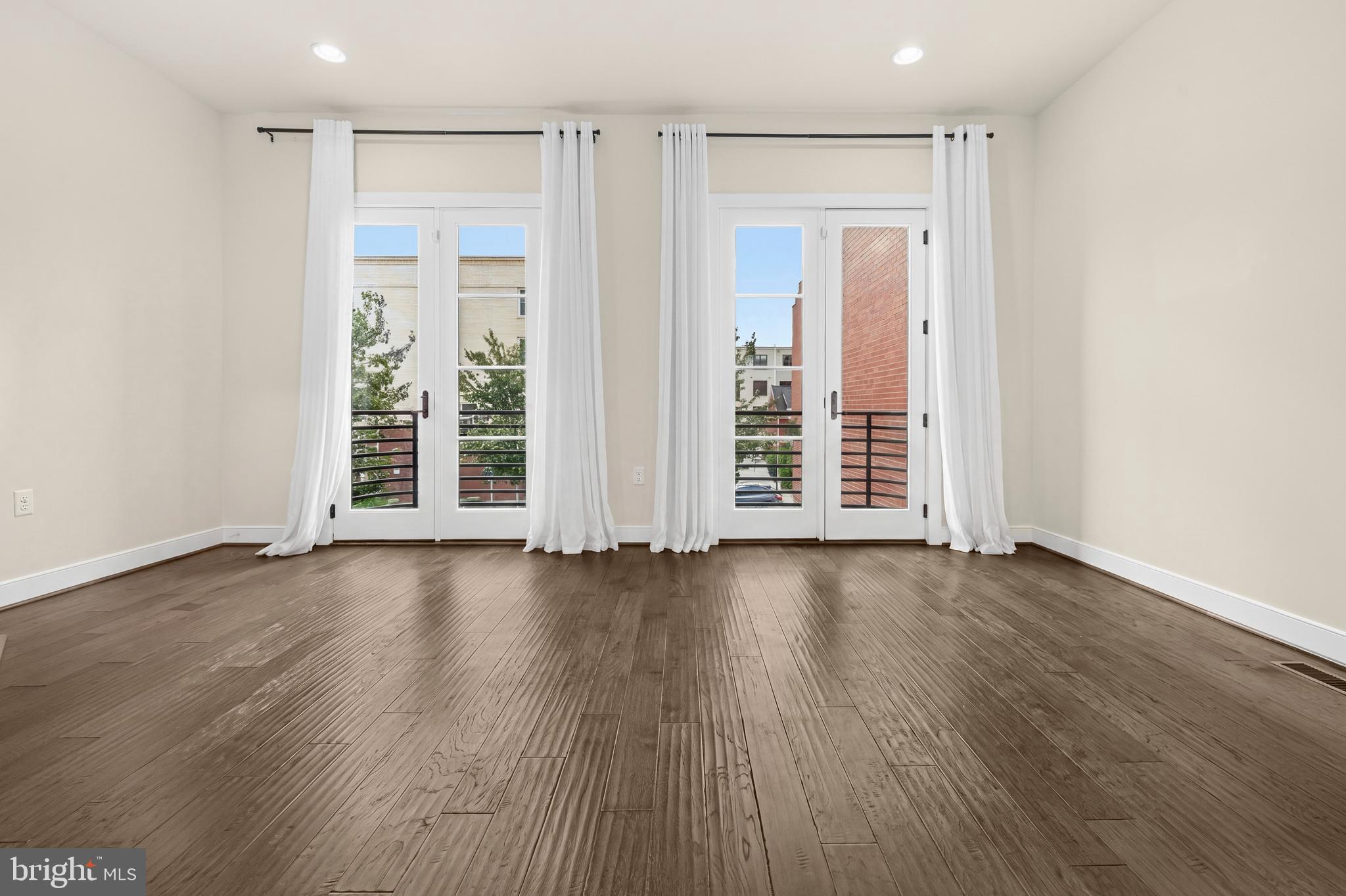 POTOMAC YARD - Residential
