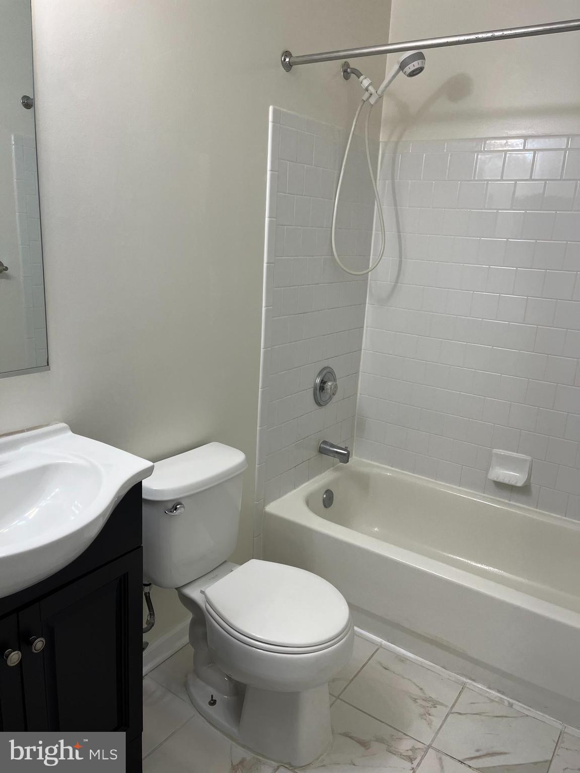 COLUMBIA PARK - Residential Lease
