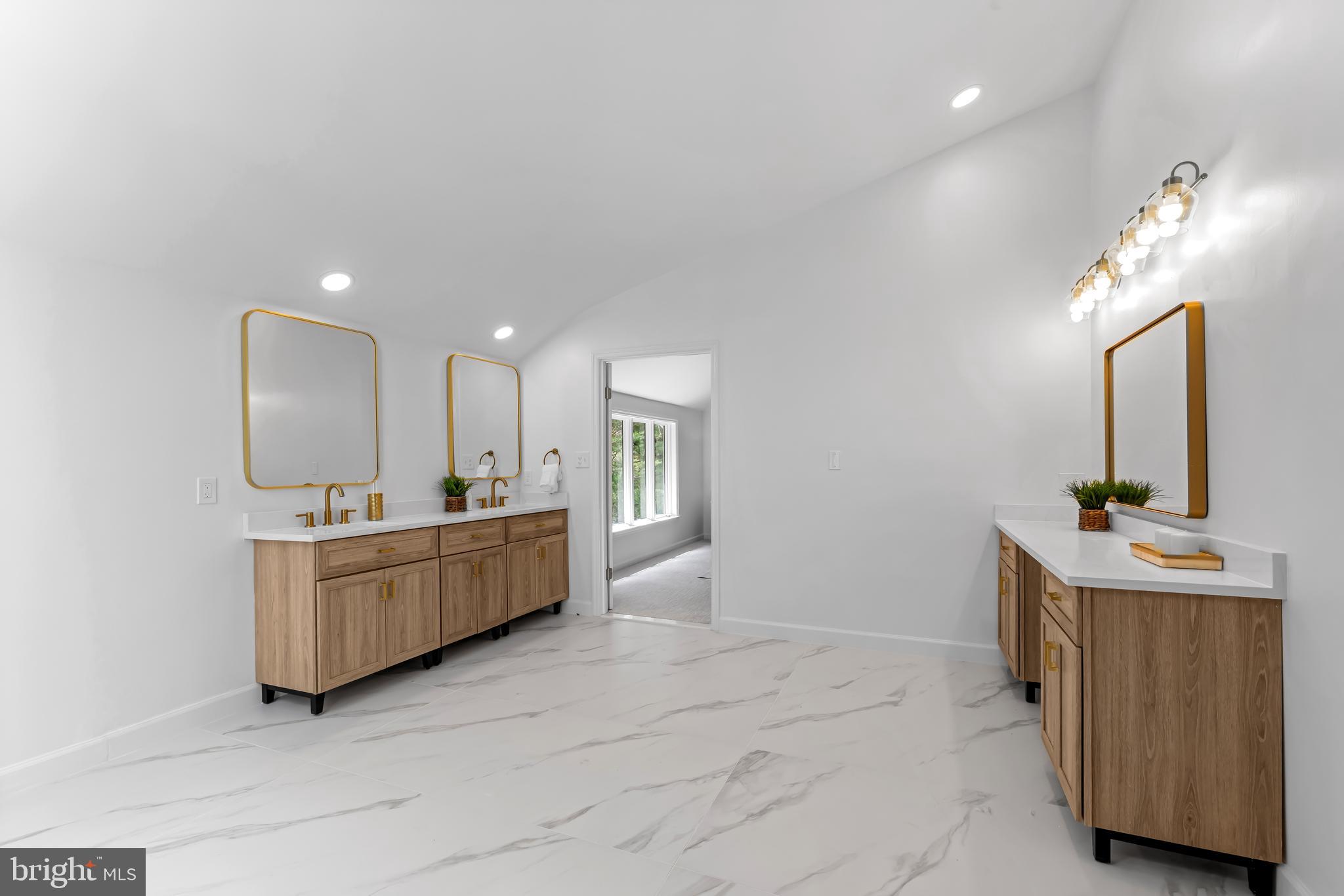 VALLEY HEIGHTS - Residential