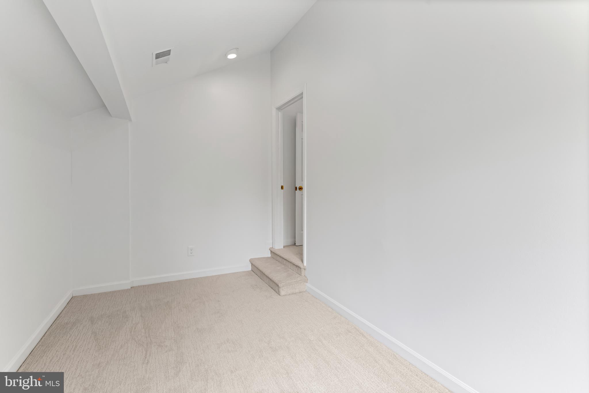 VALLEY HEIGHTS - Residential