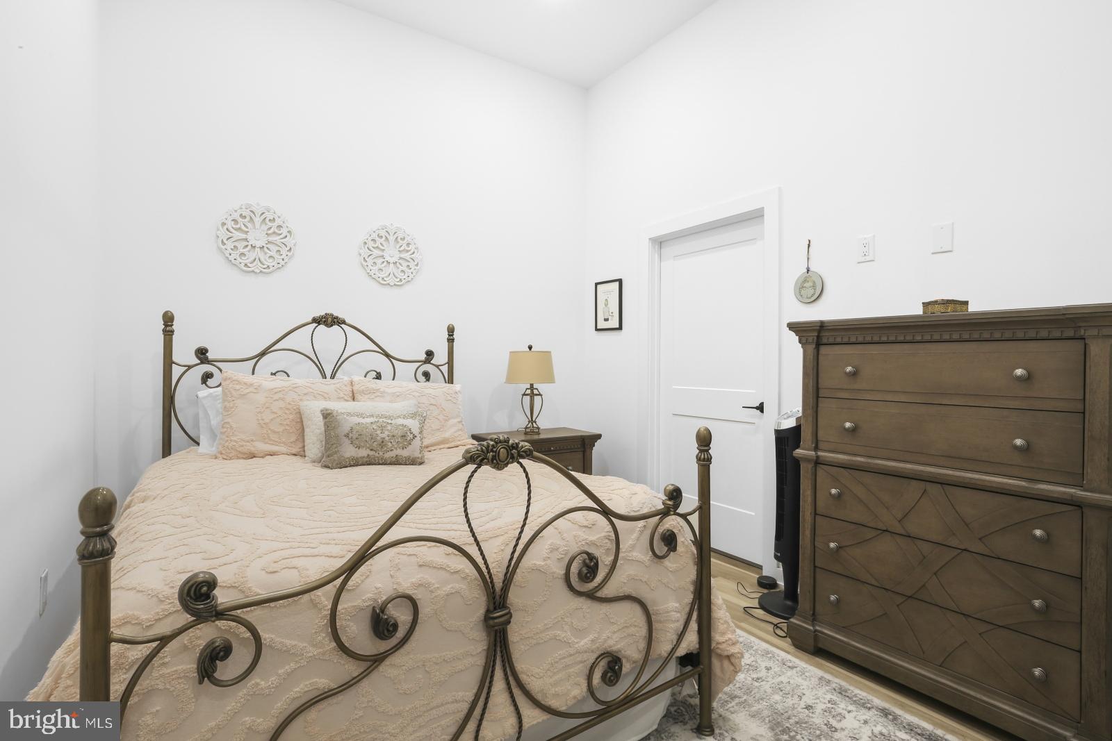 CENTER CITY - Residential Lease