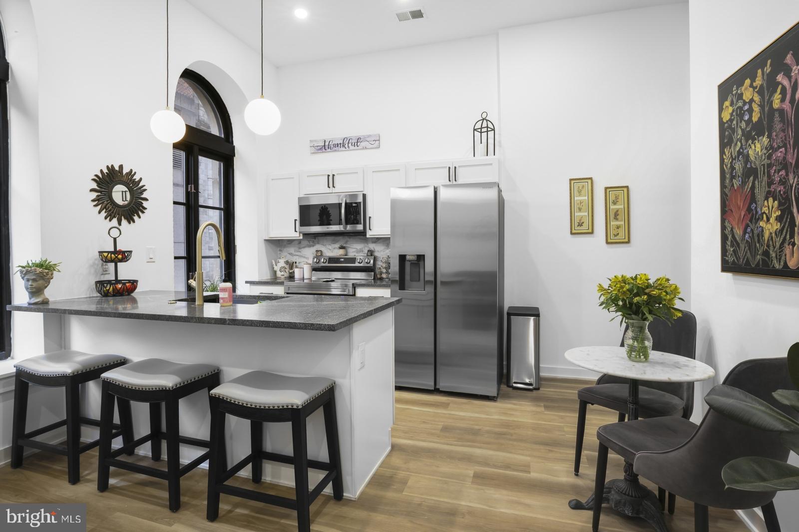 CENTER CITY - Residential Lease