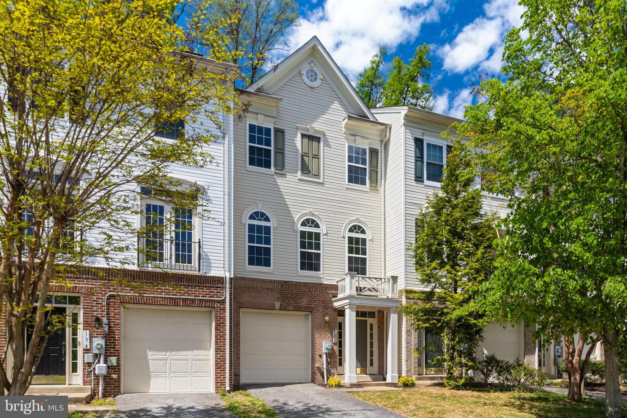 RIVERWATCH - Residential