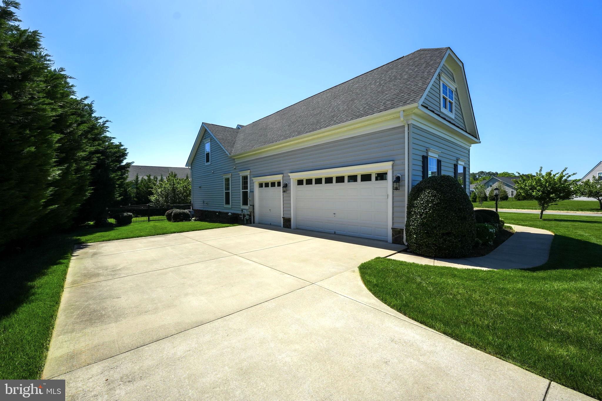 FAWN LAKE - Residential