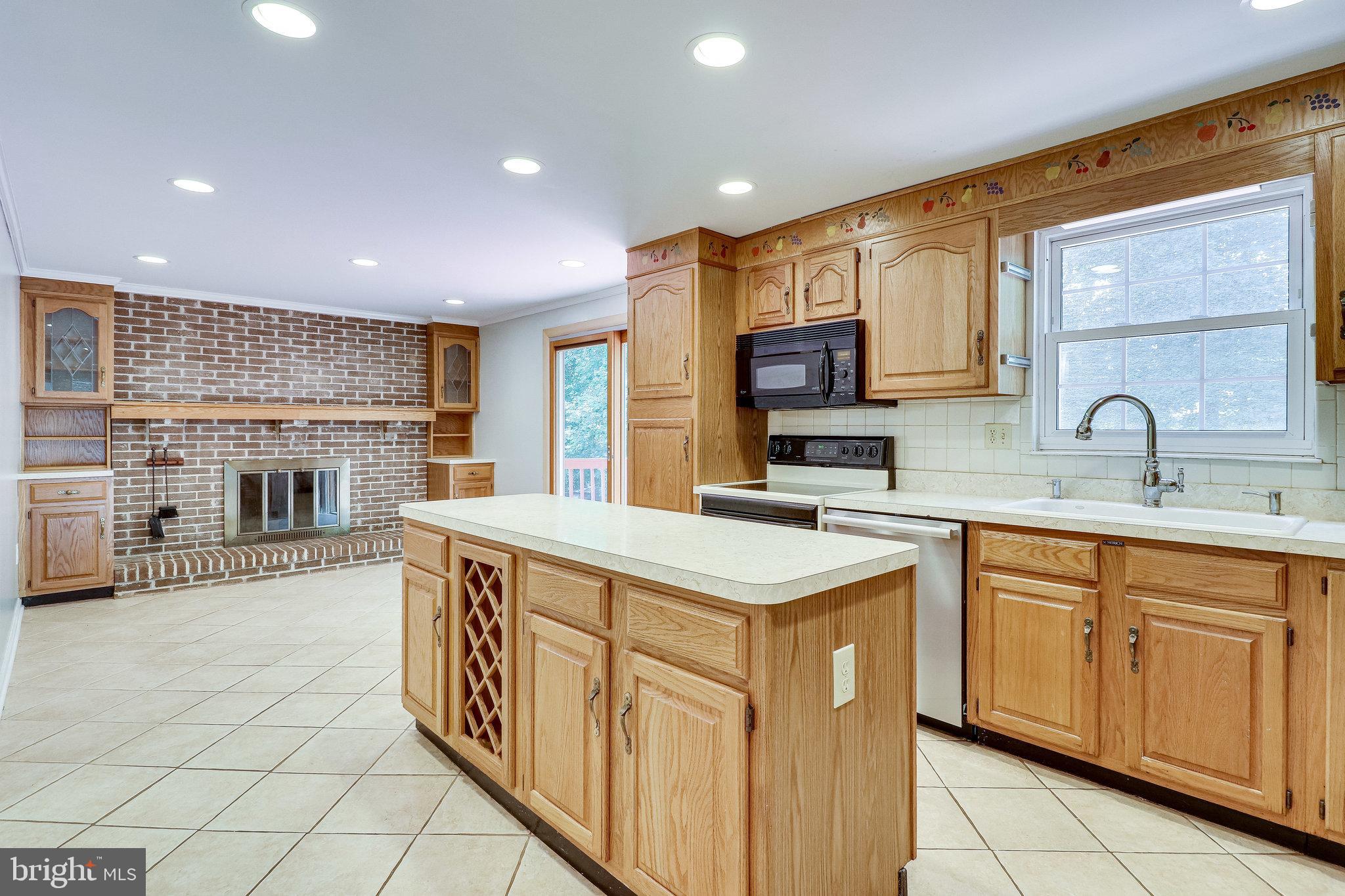 LEXINGTON ESTATES - Residential