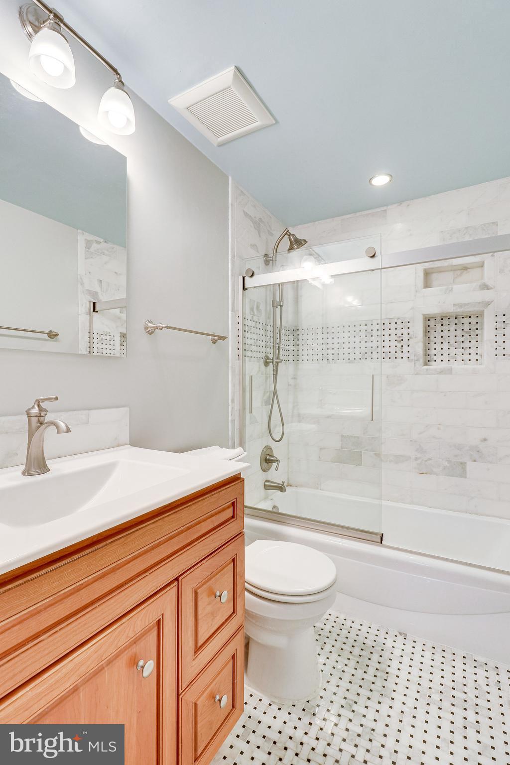 LEXINGTON ESTATES - Residential