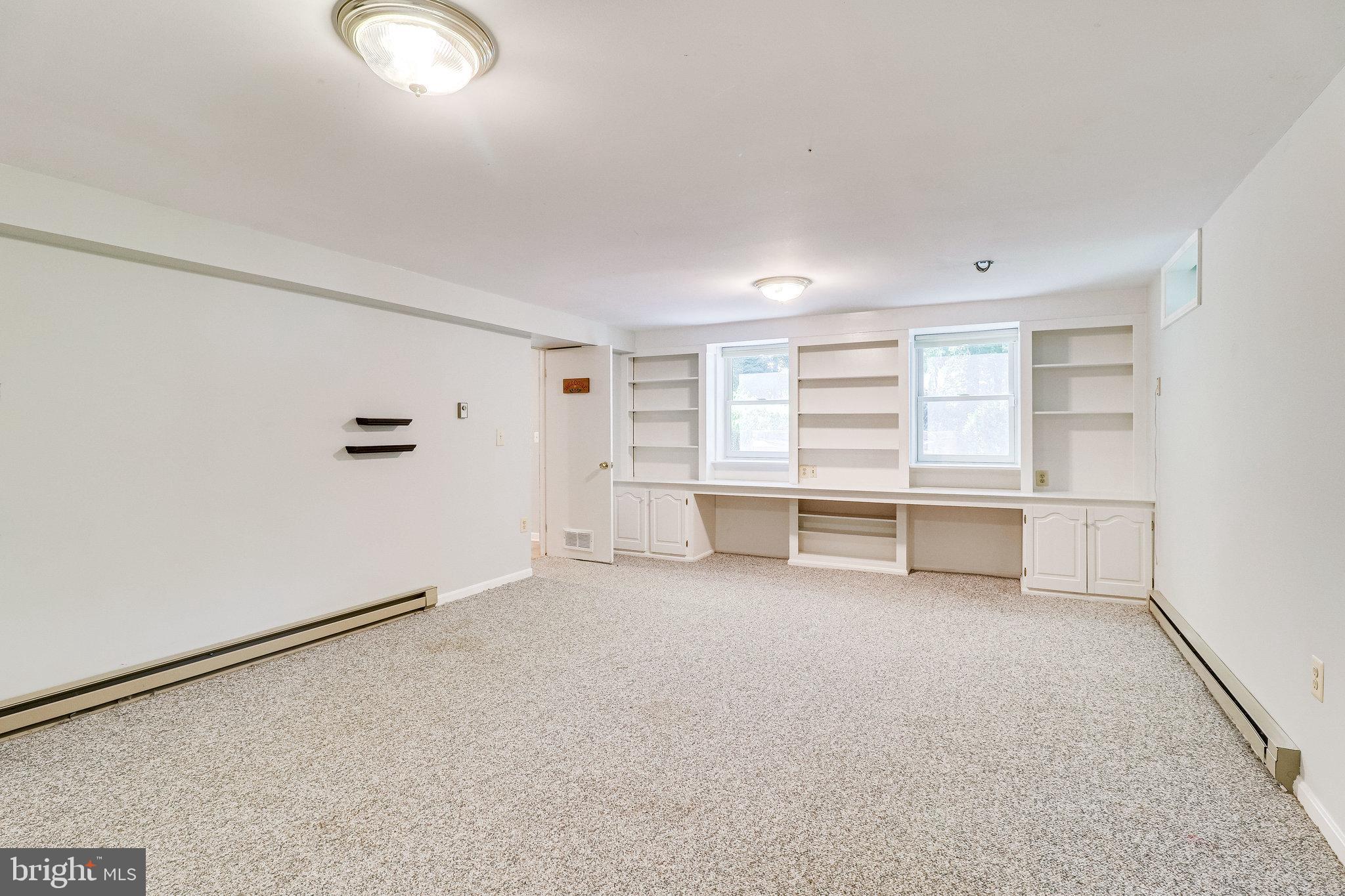 LEXINGTON ESTATES - Residential