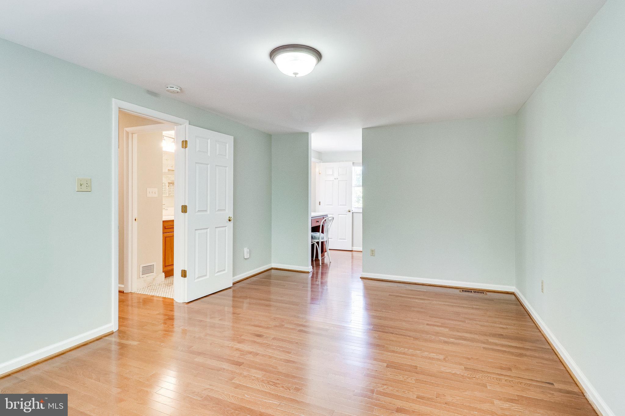 LEXINGTON ESTATES - Residential