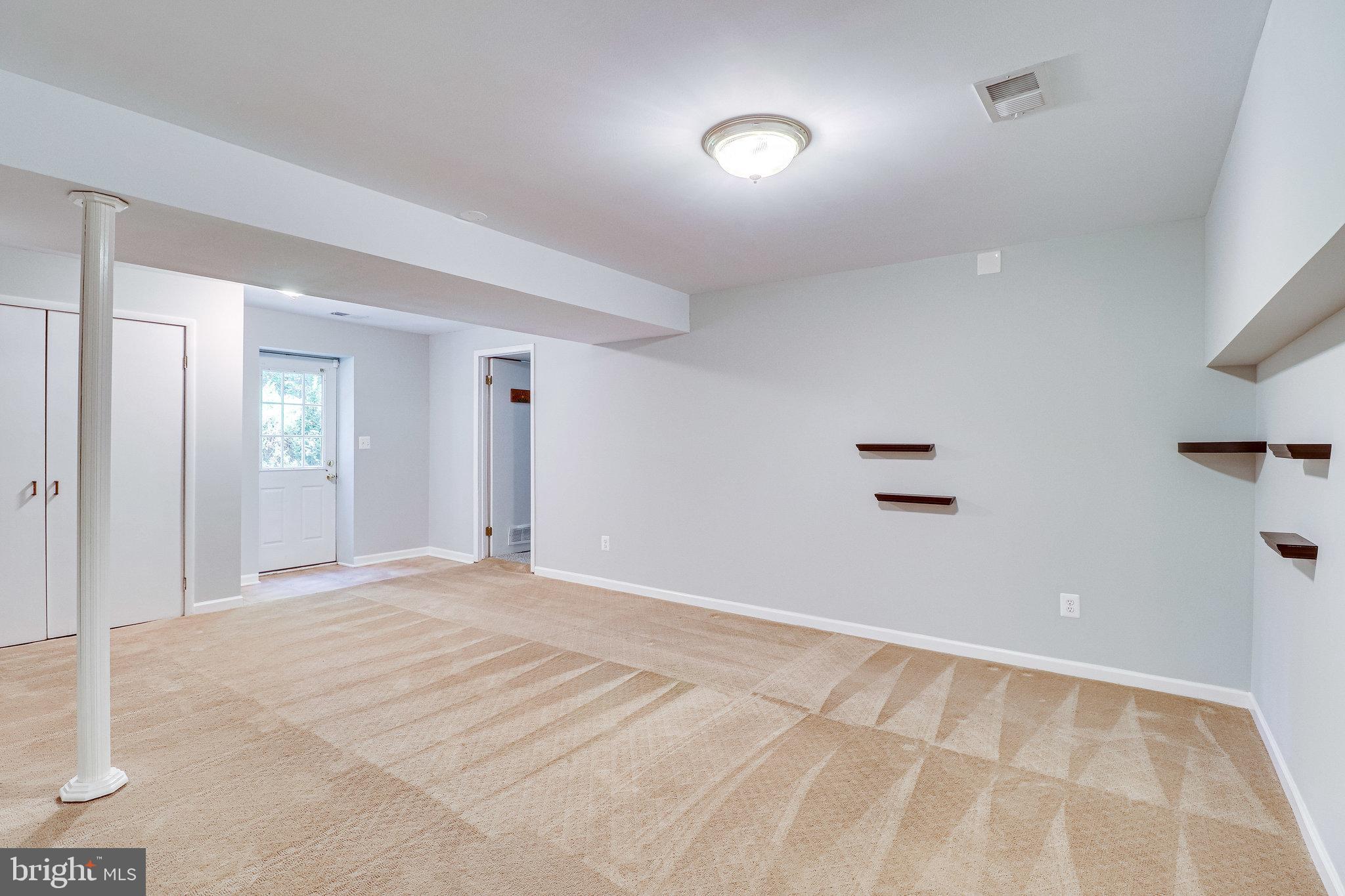 LEXINGTON ESTATES - Residential