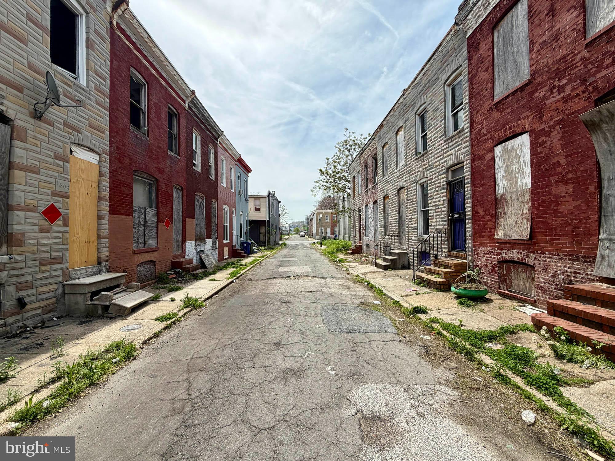 BROADWAY EAST - Residential