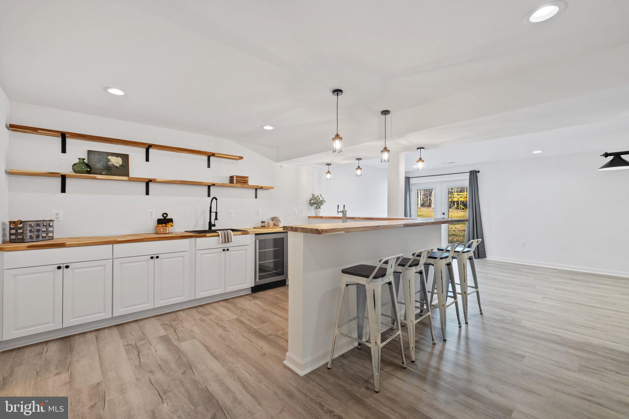 SHEPPERDS GROVE - Residential
