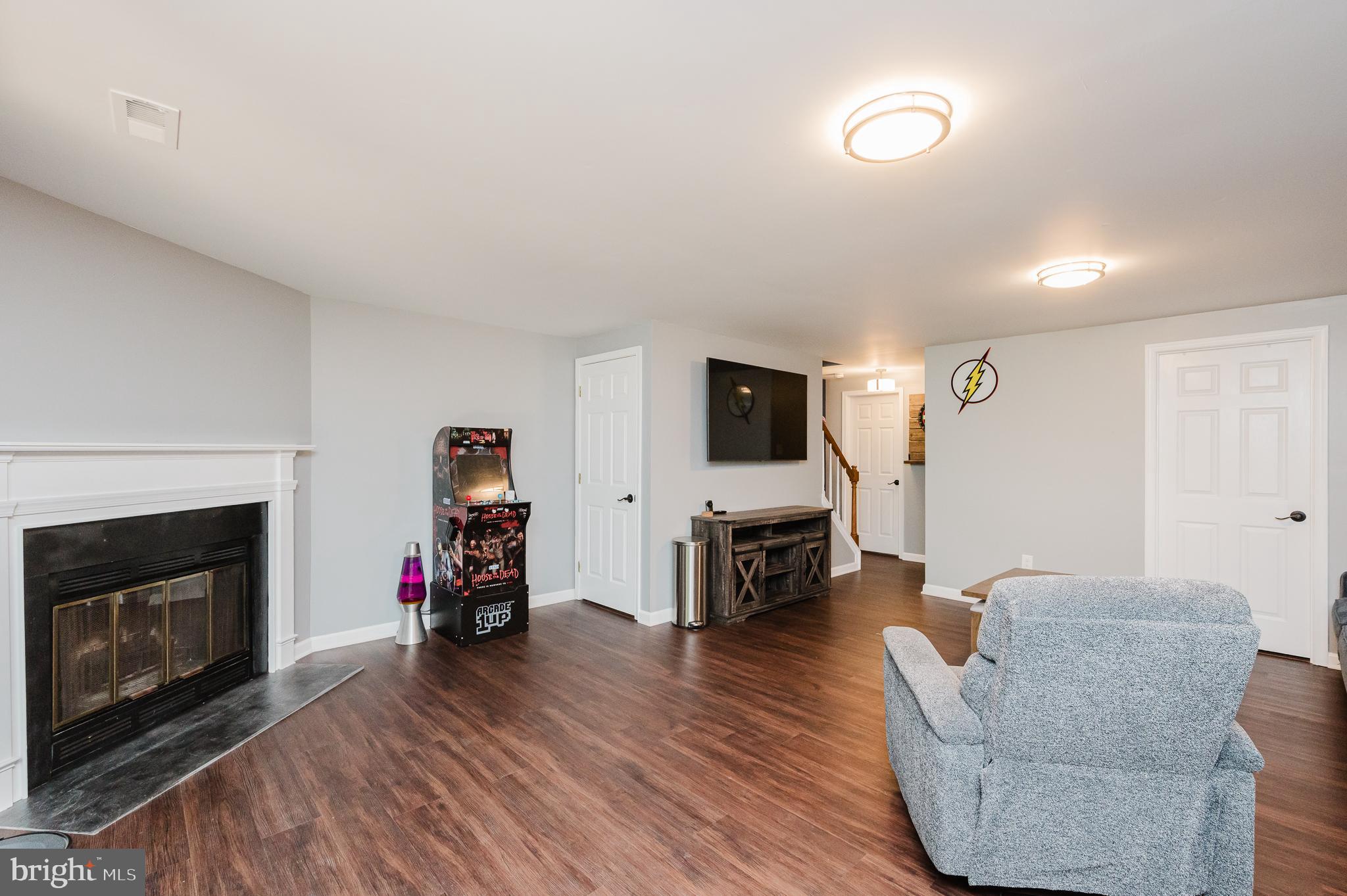 VALLEY BROOK - Residential