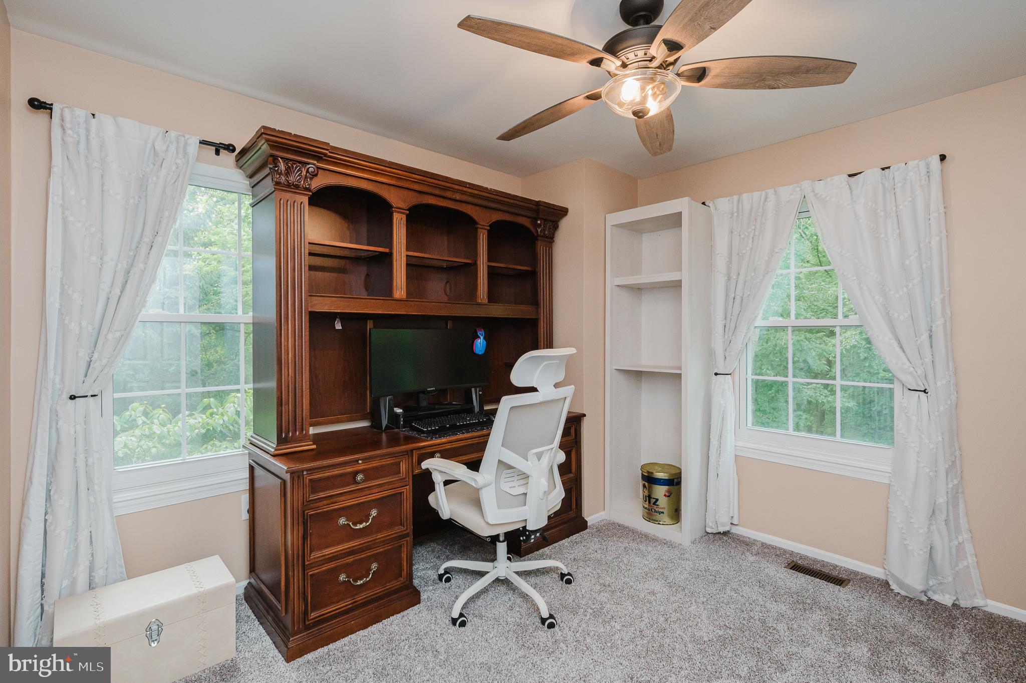 VALLEY BROOK - Residential
