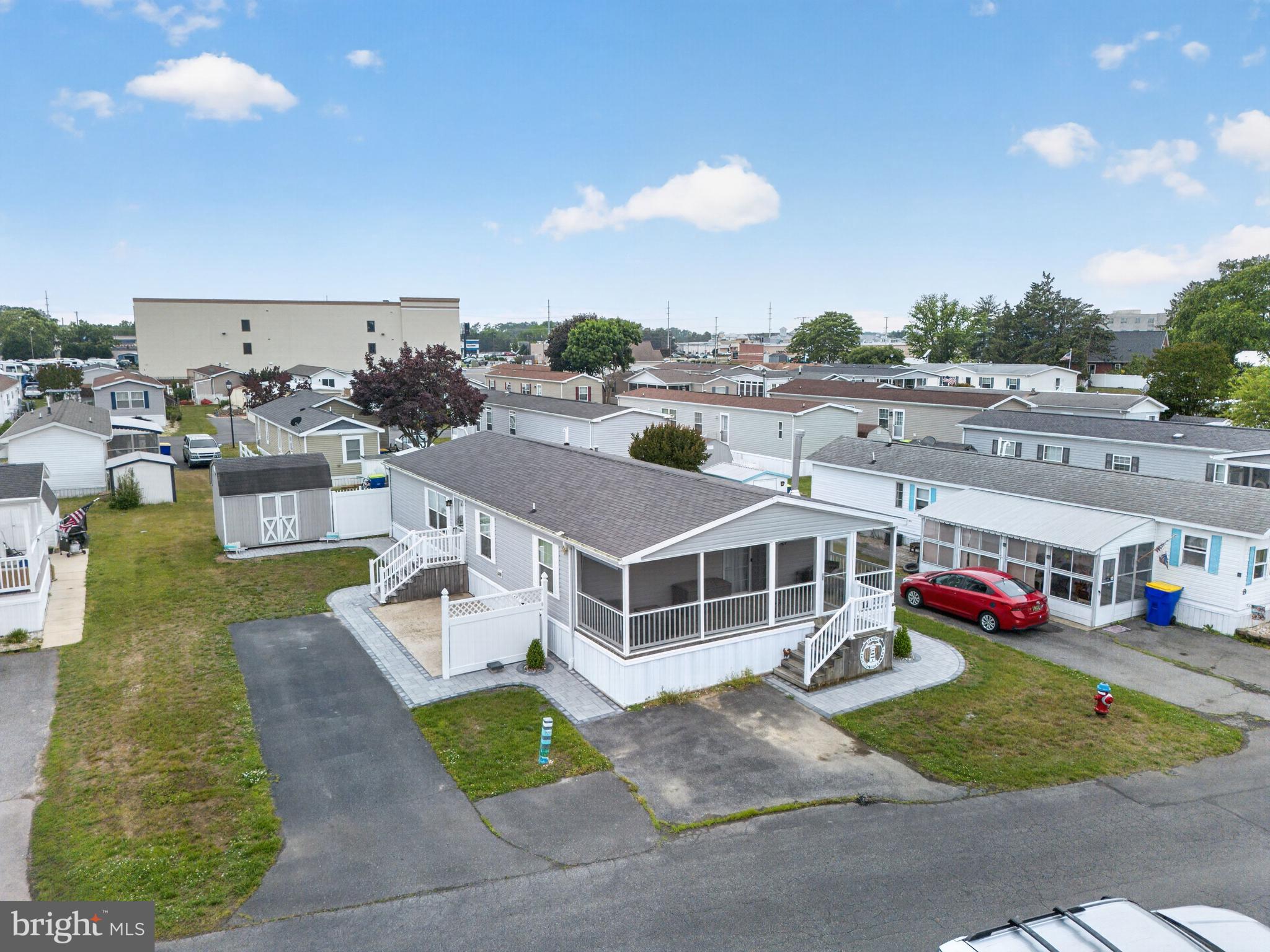 COLONIAL EAST MHP - Residential
