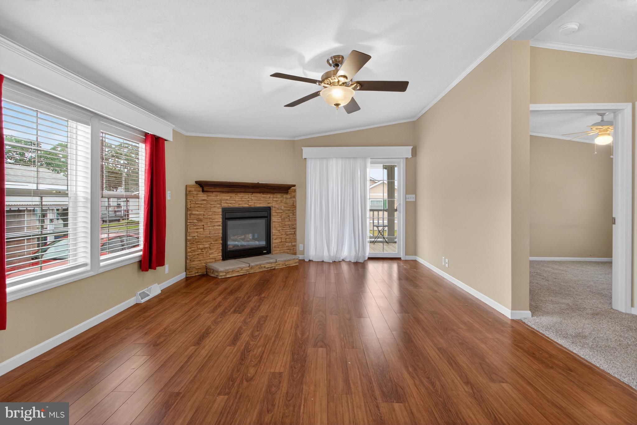 COLONIAL EAST MHP - Residential