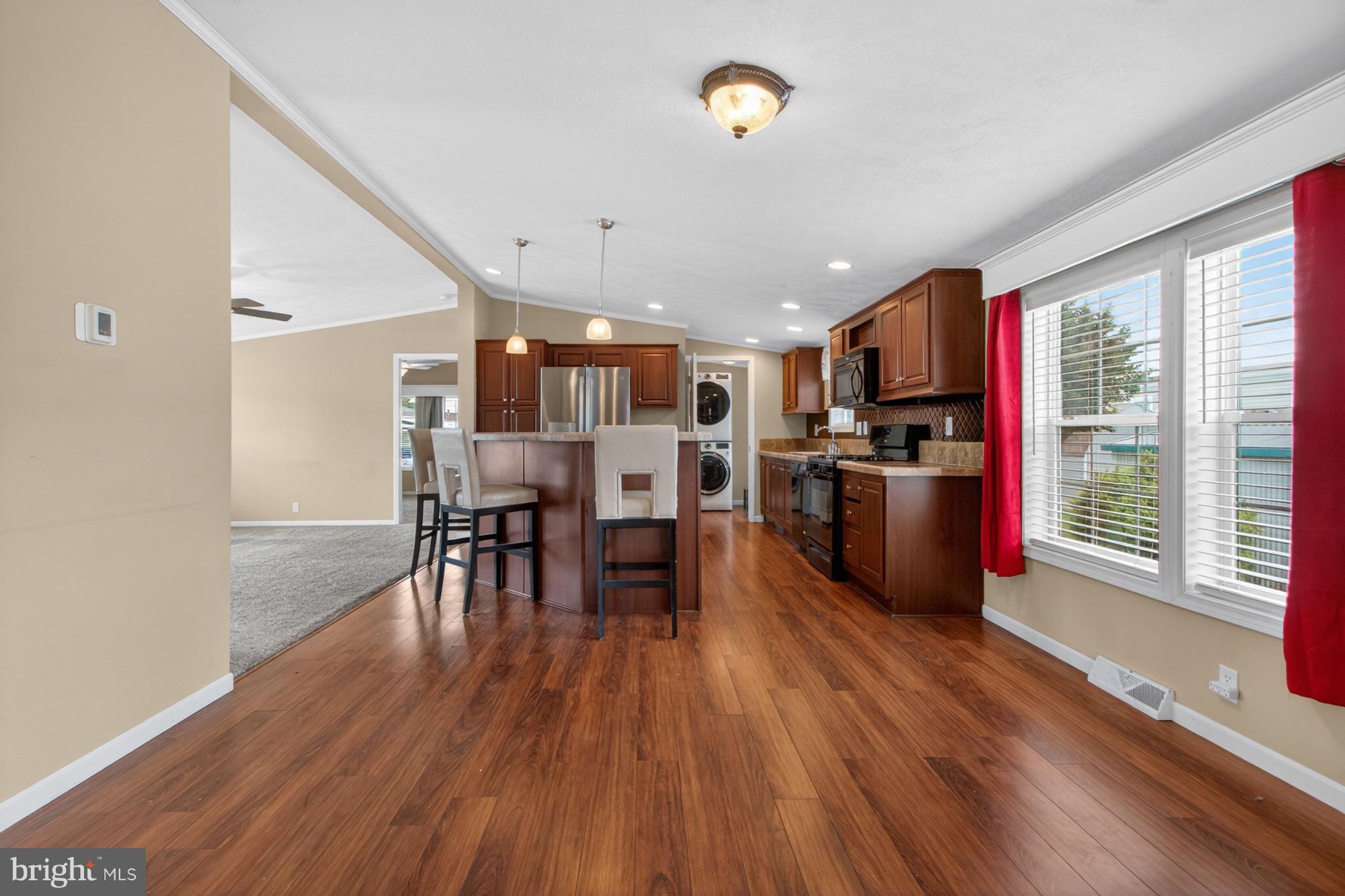 COLONIAL EAST MHP - Residential