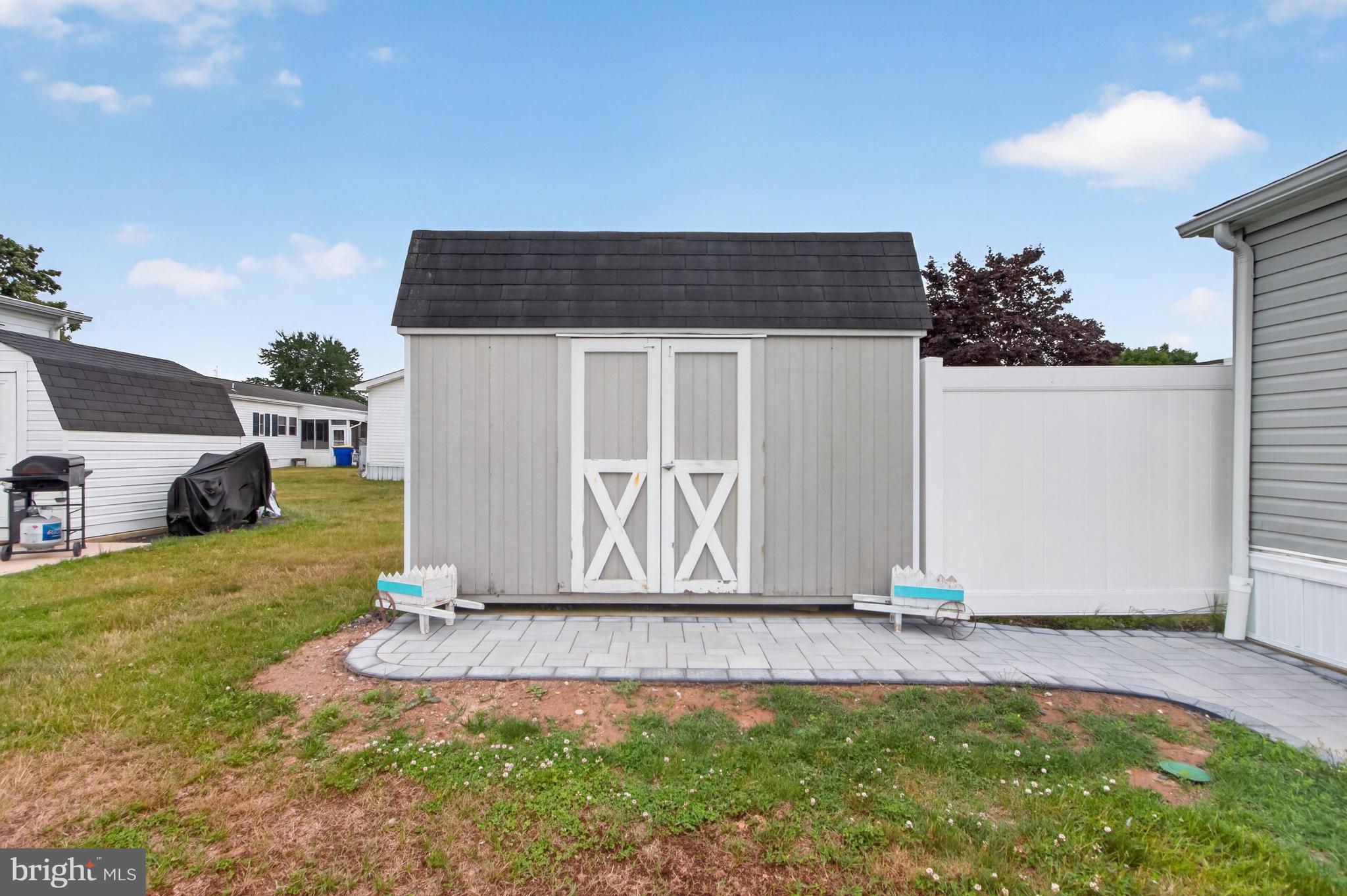 COLONIAL EAST MHP - Residential