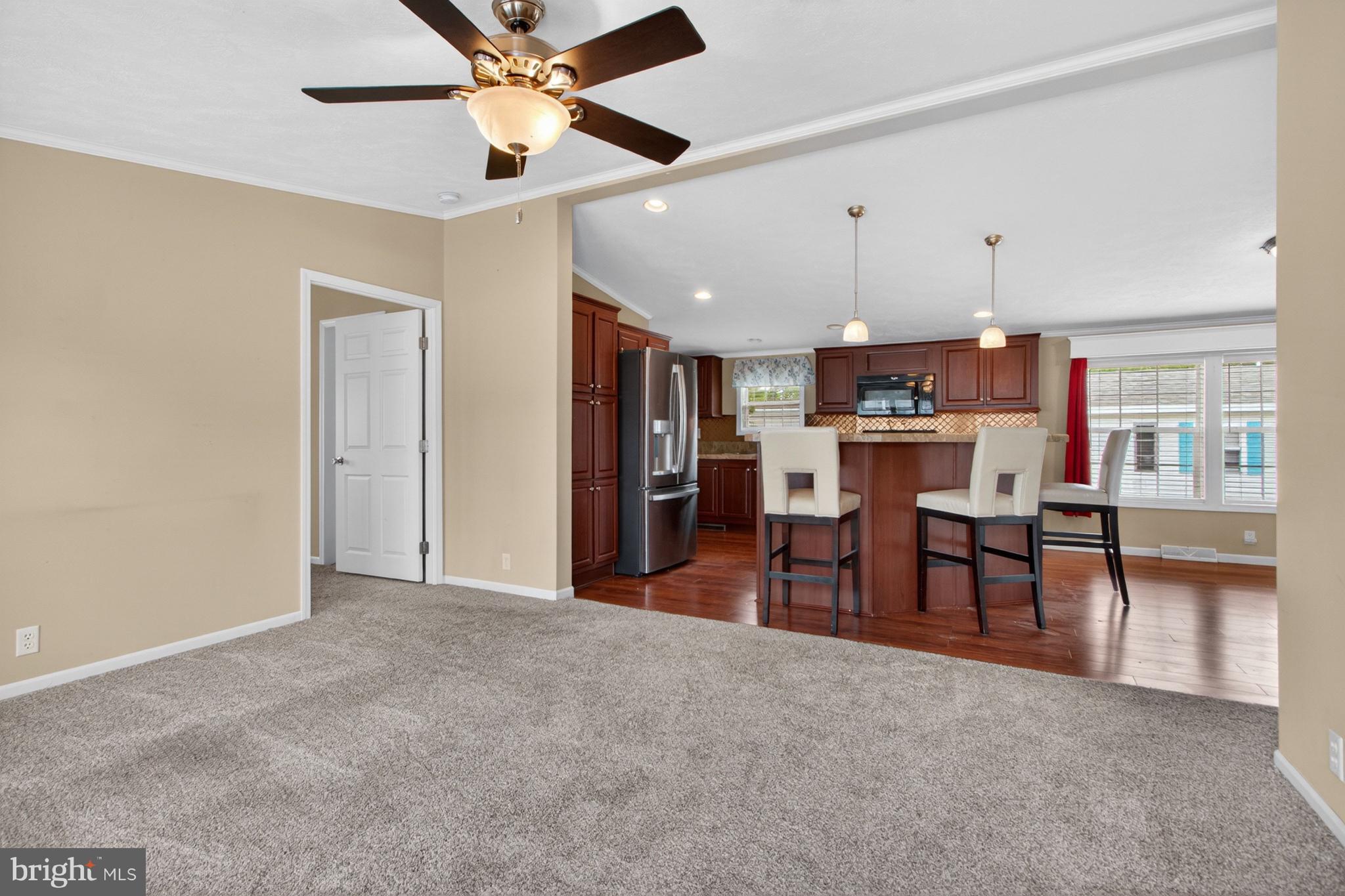 COLONIAL EAST MHP - Residential