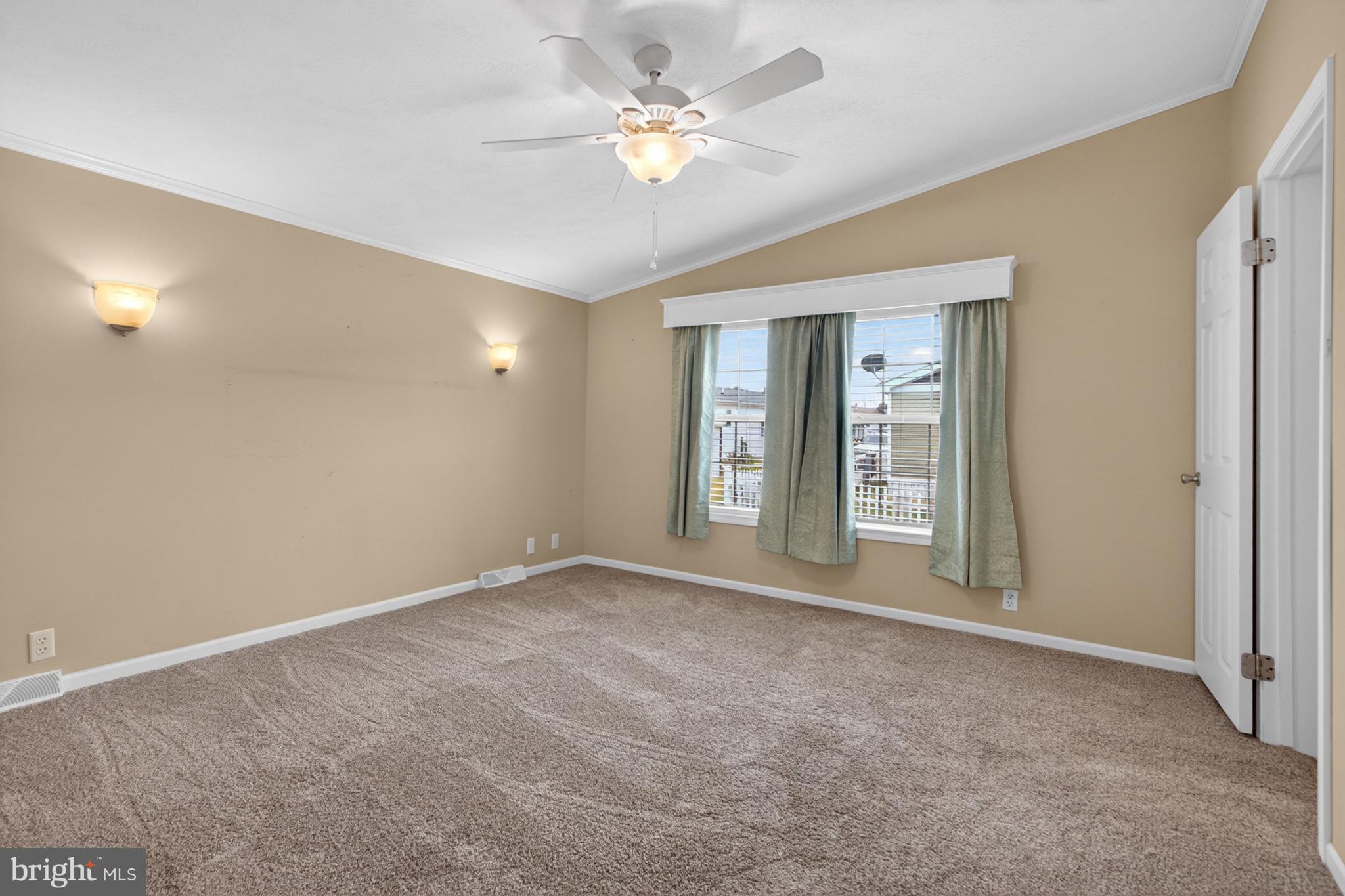 COLONIAL EAST MHP - Residential