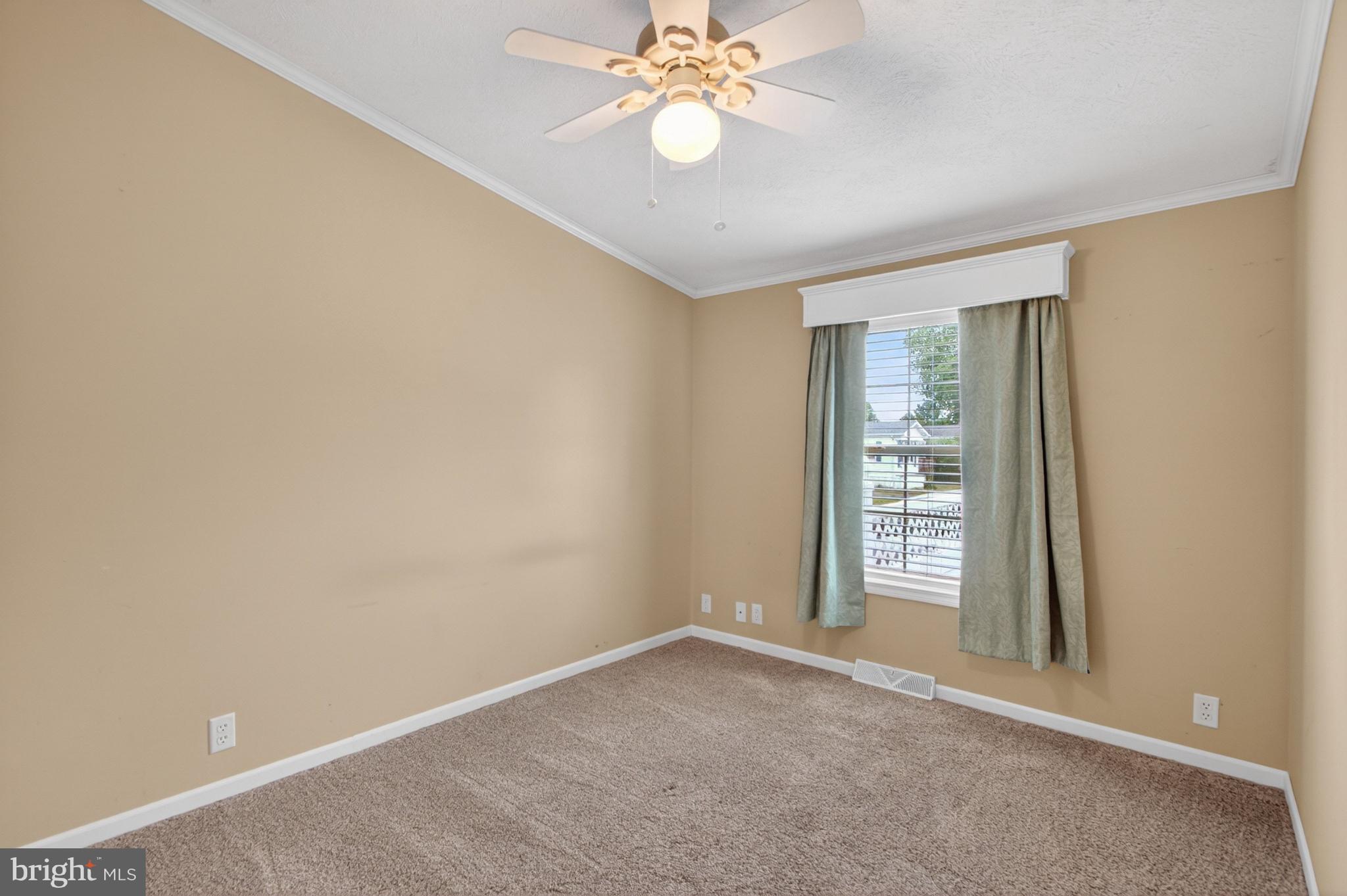COLONIAL EAST MHP - Residential