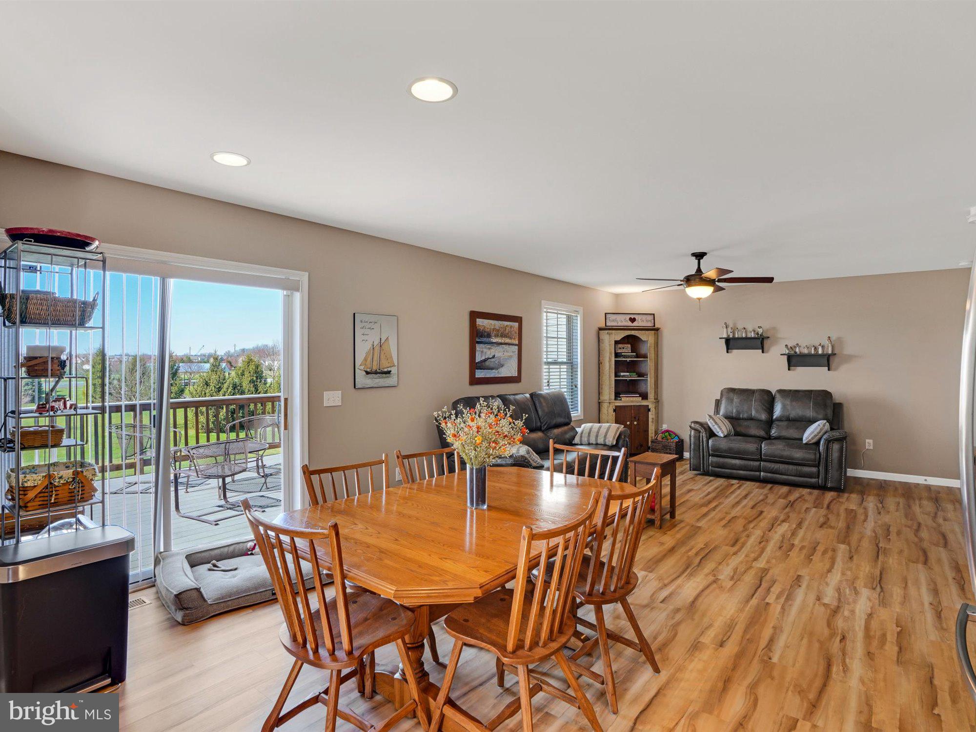 THE LAKES AT DONEGAL SPRINGS - Residential