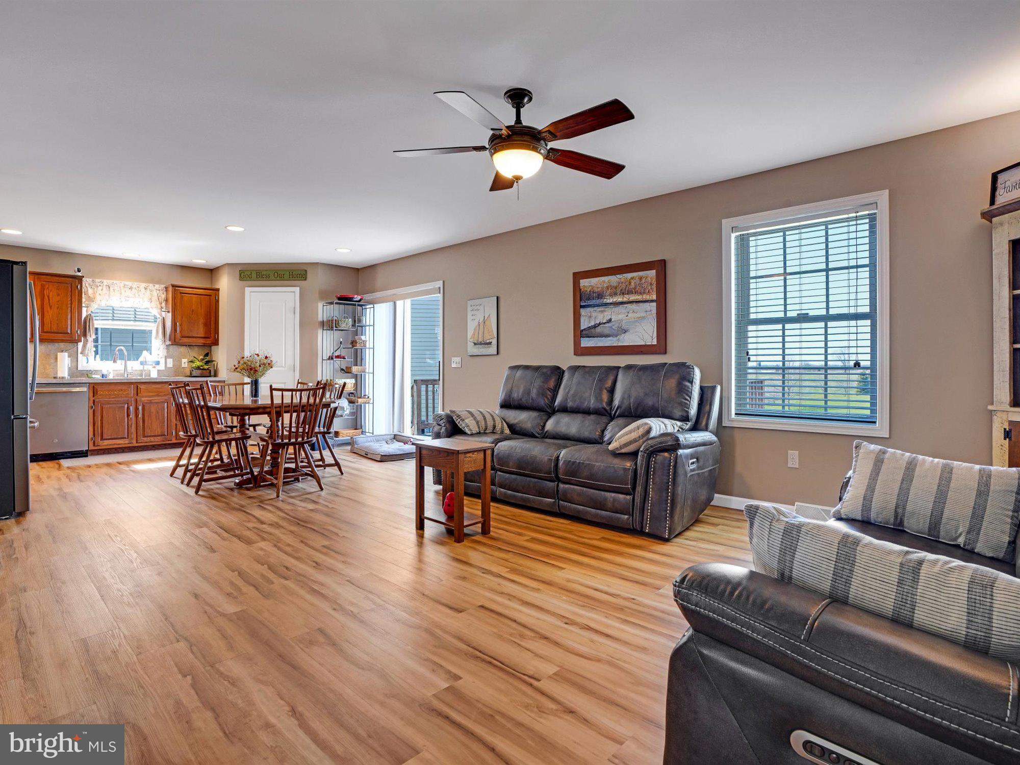 THE LAKES AT DONEGAL SPRINGS - Residential