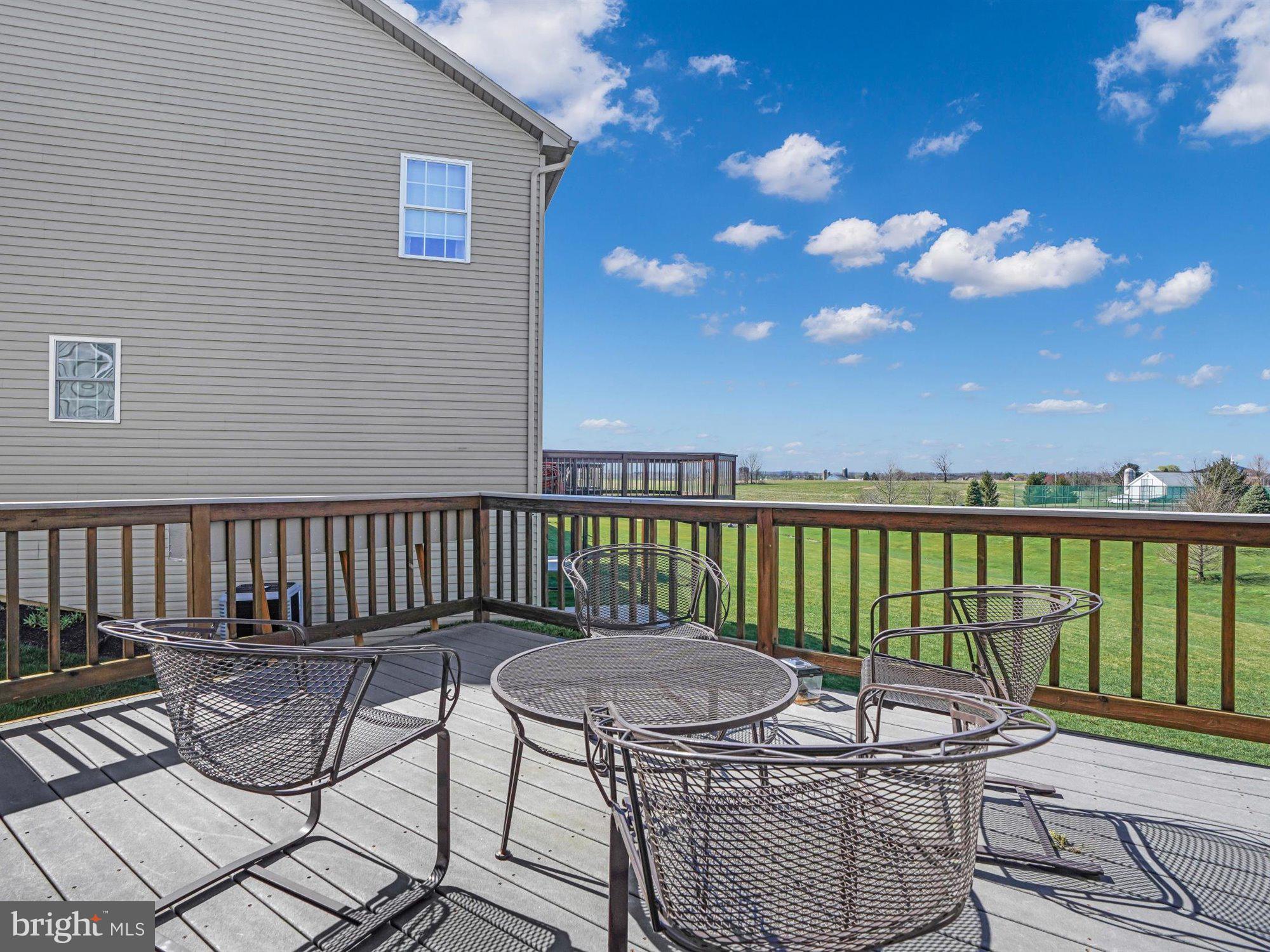 THE LAKES AT DONEGAL SPRINGS - Residential