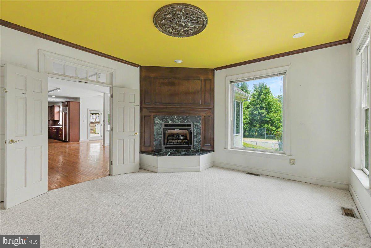BOWMANS TOWER FARM - Residential
