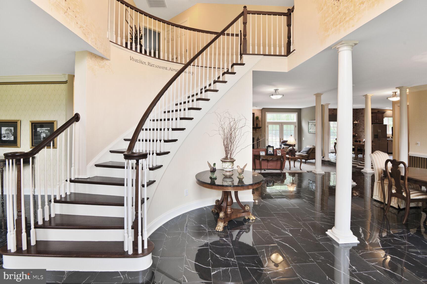 SOUTH RIVER COLONY - Residential