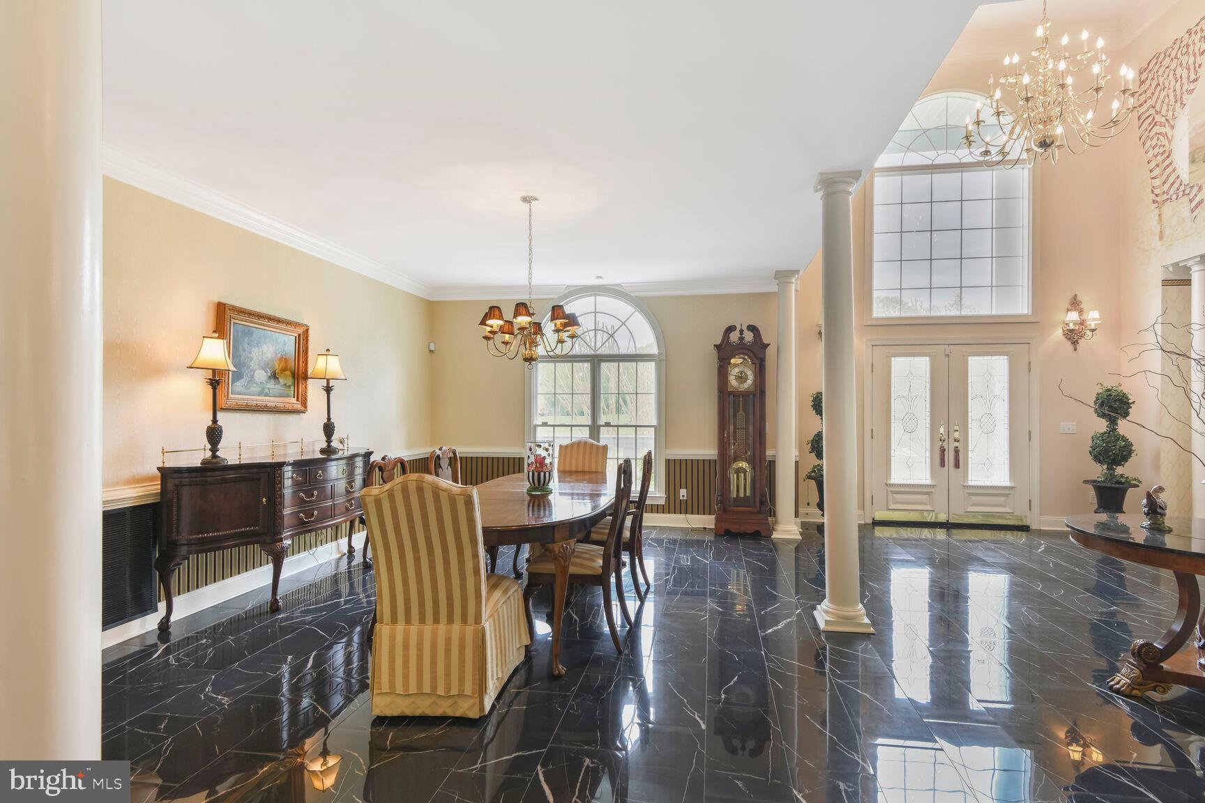 SOUTH RIVER COLONY - Residential