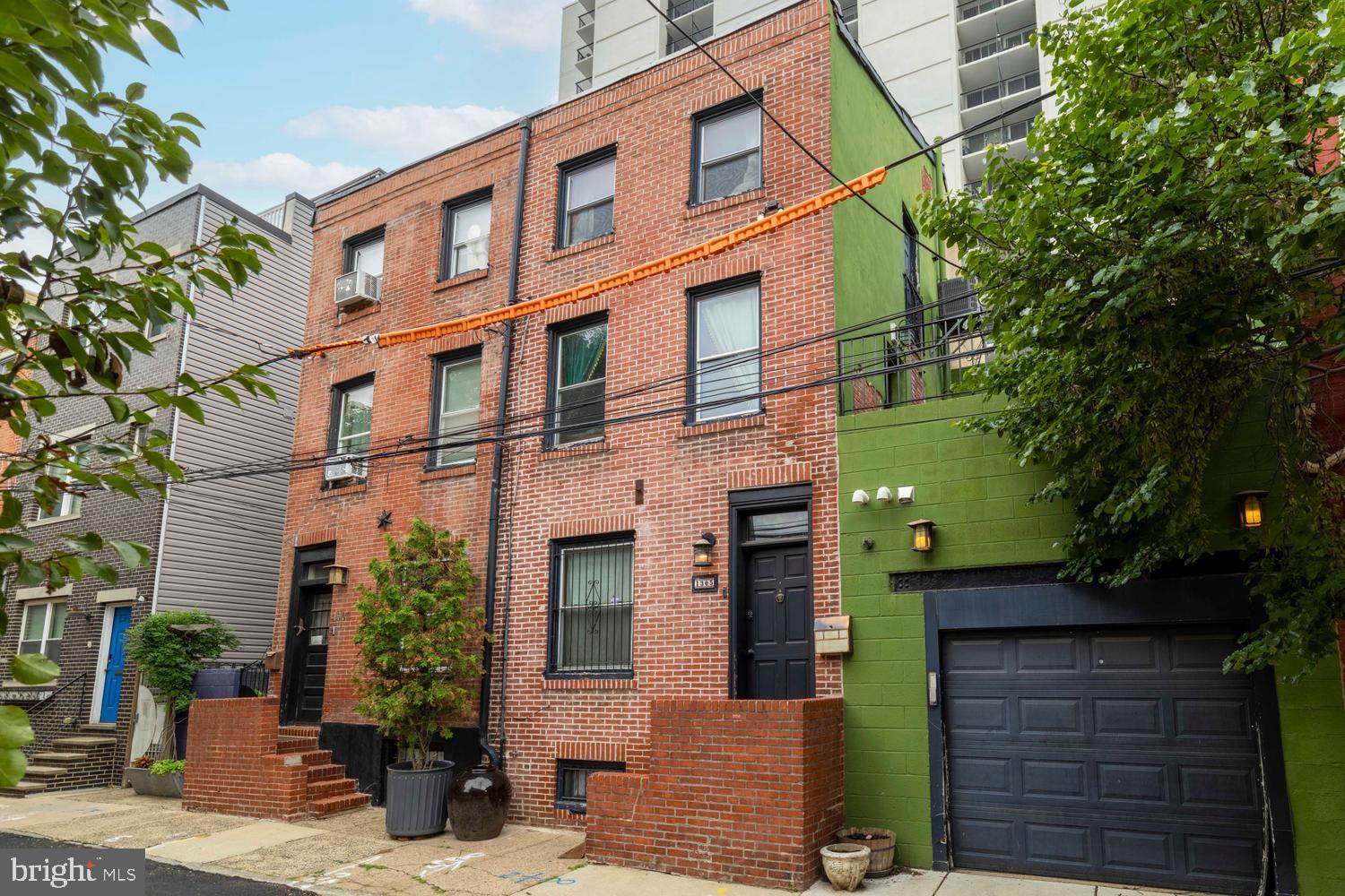 WASHINGTON SQ WEST - Residential