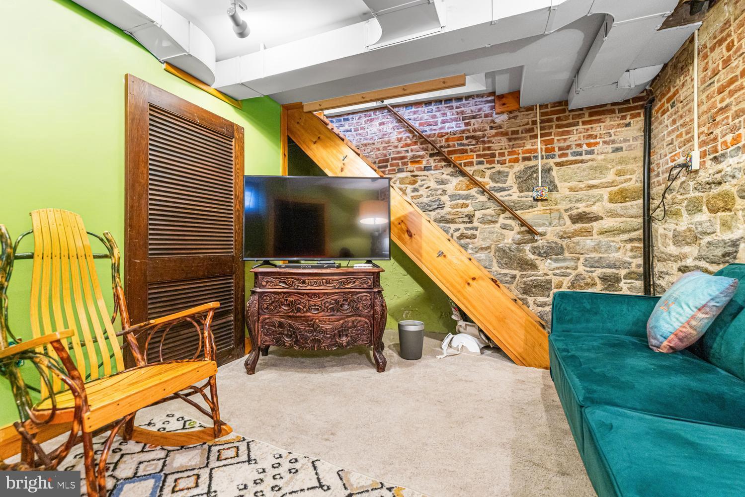 WASHINGTON SQ WEST - Residential