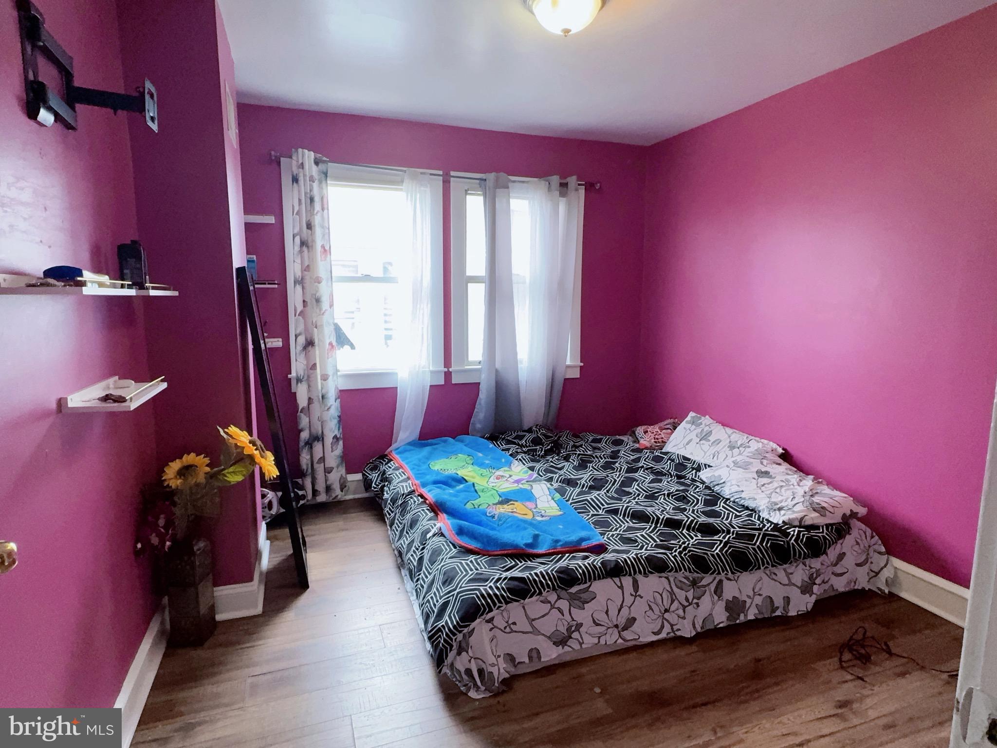 FOX CHASE - Residential