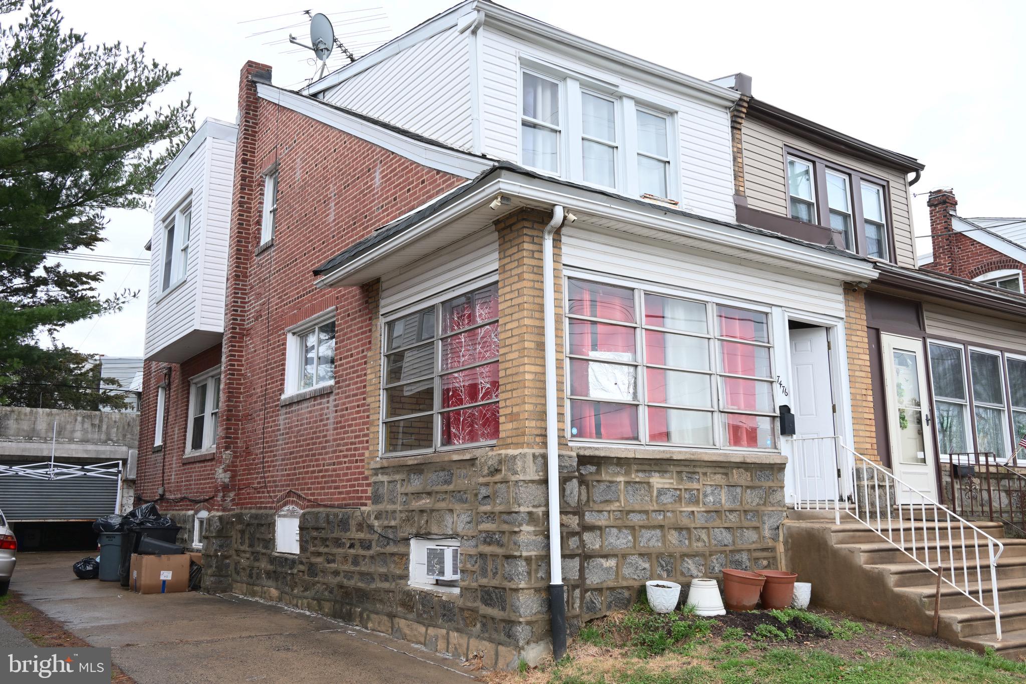 FOX CHASE - Residential