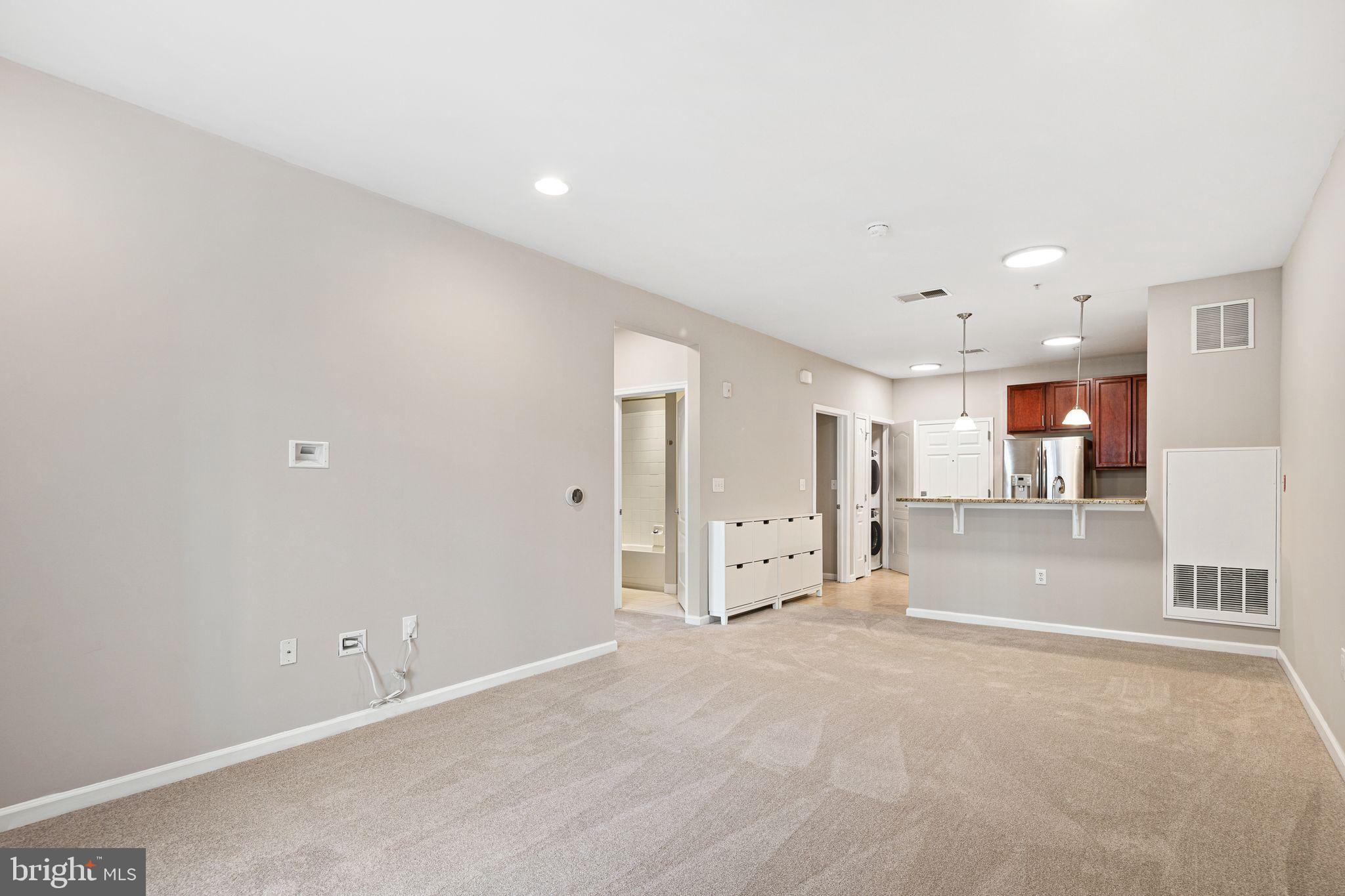 THE GRANDE AT RIVERVIEW - Residential