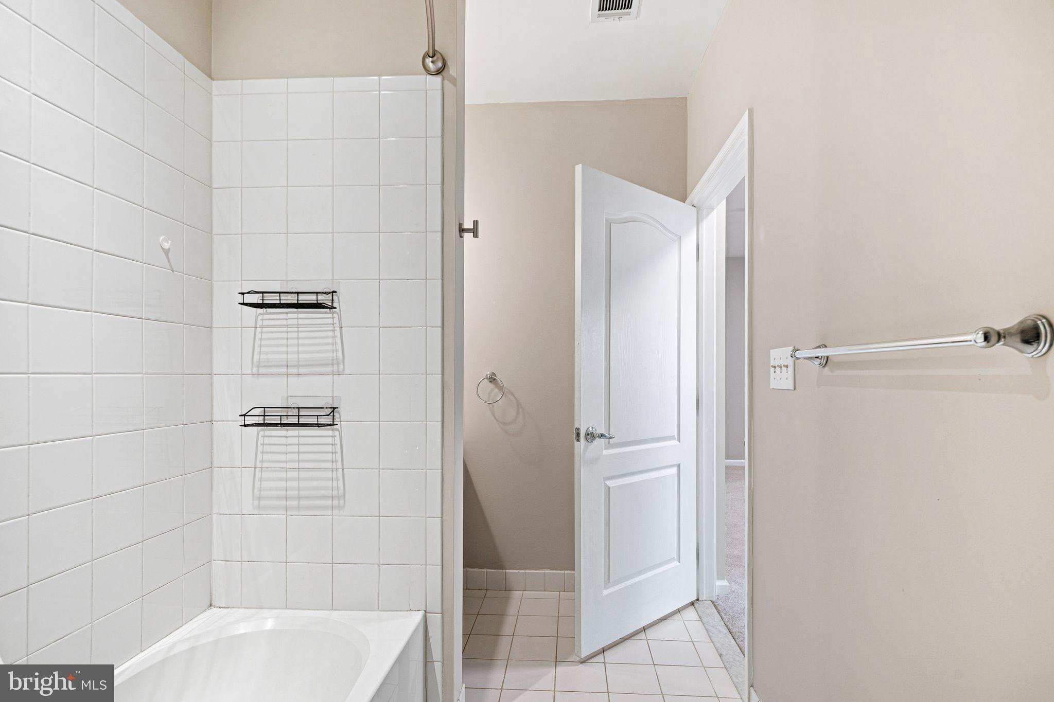 THE GRANDE AT RIVERVIEW - Residential