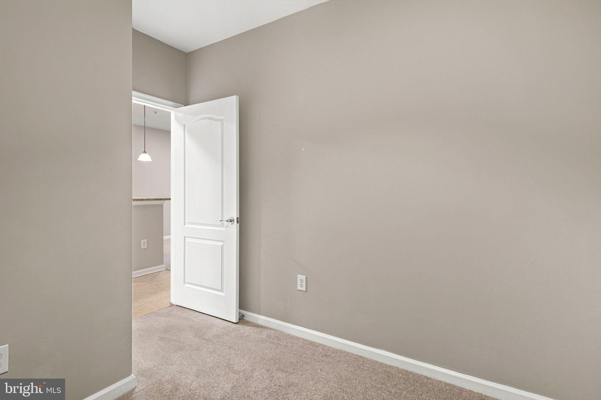 THE GRANDE AT RIVERVIEW - Residential