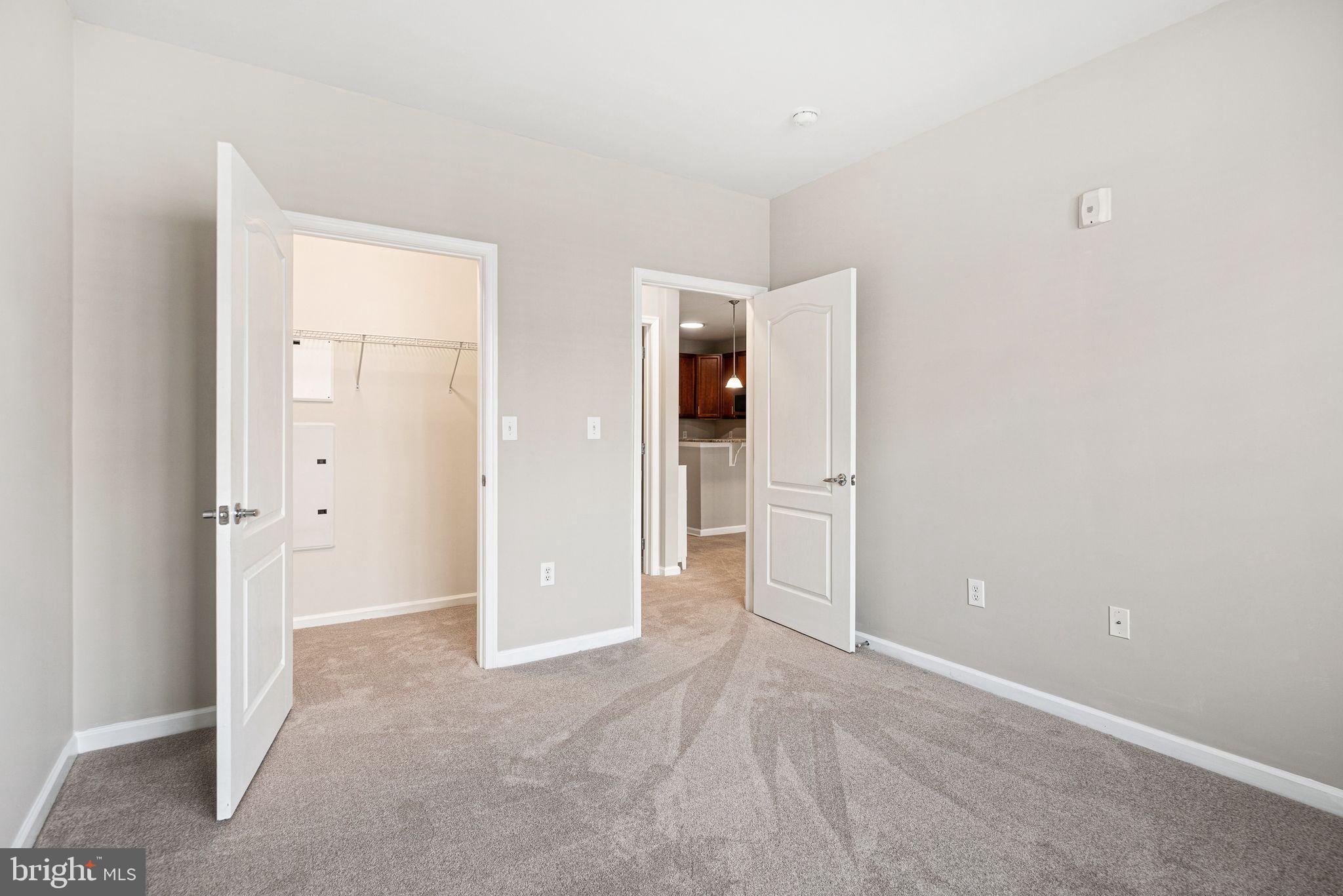 THE GRANDE AT RIVERVIEW - Residential