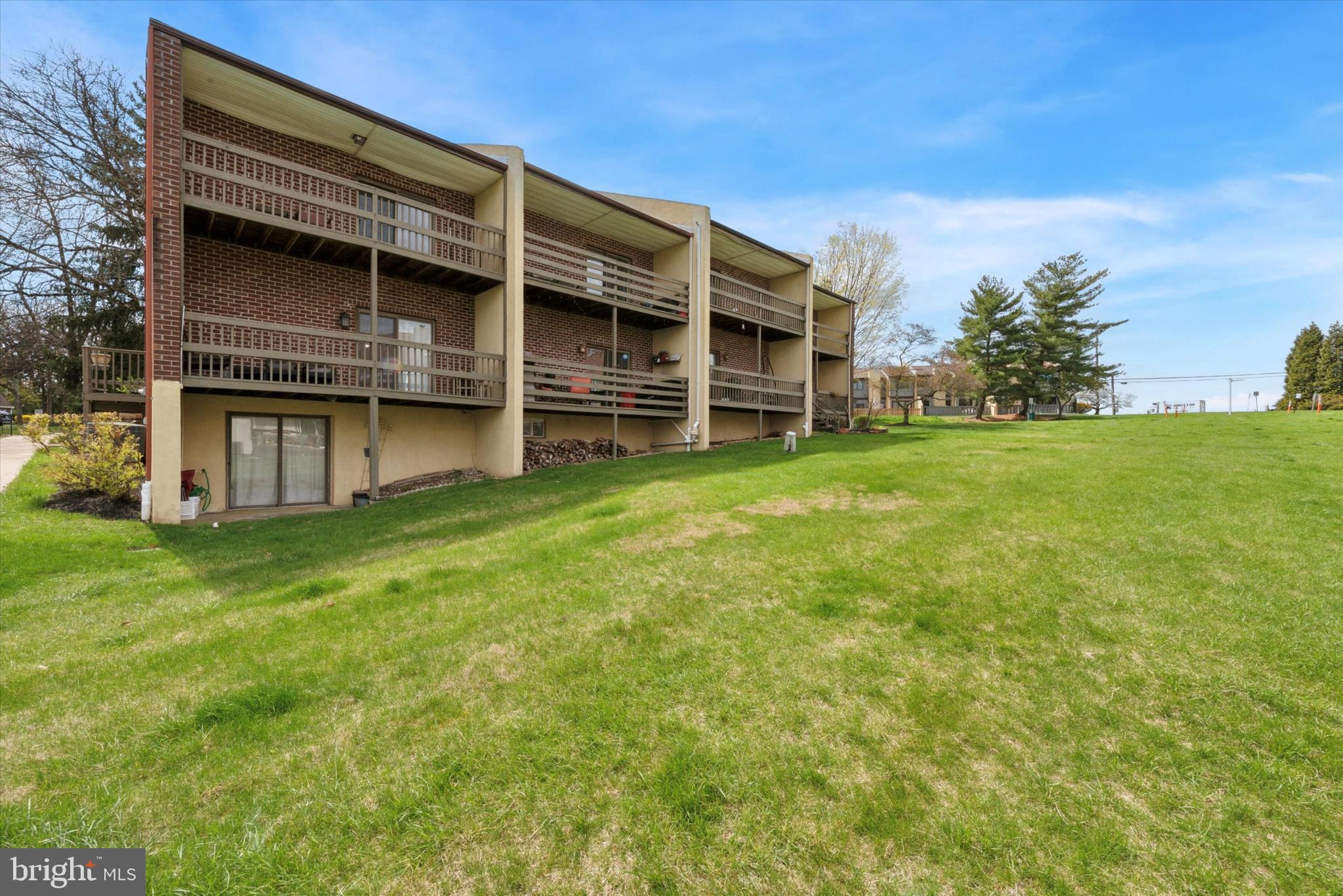 LIONGATE - Residential