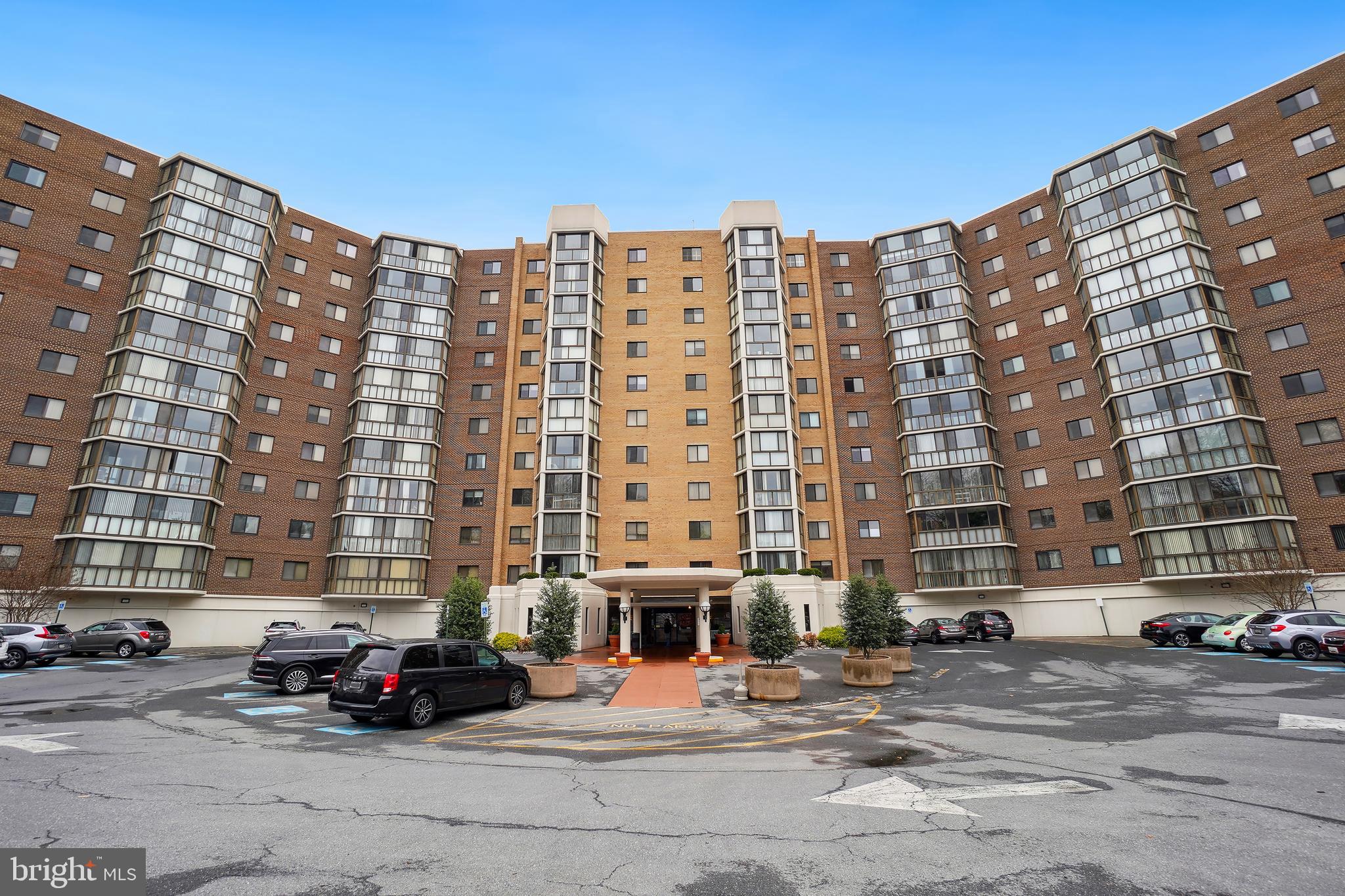 GREENS AT LEISURE WORLD - Residential
