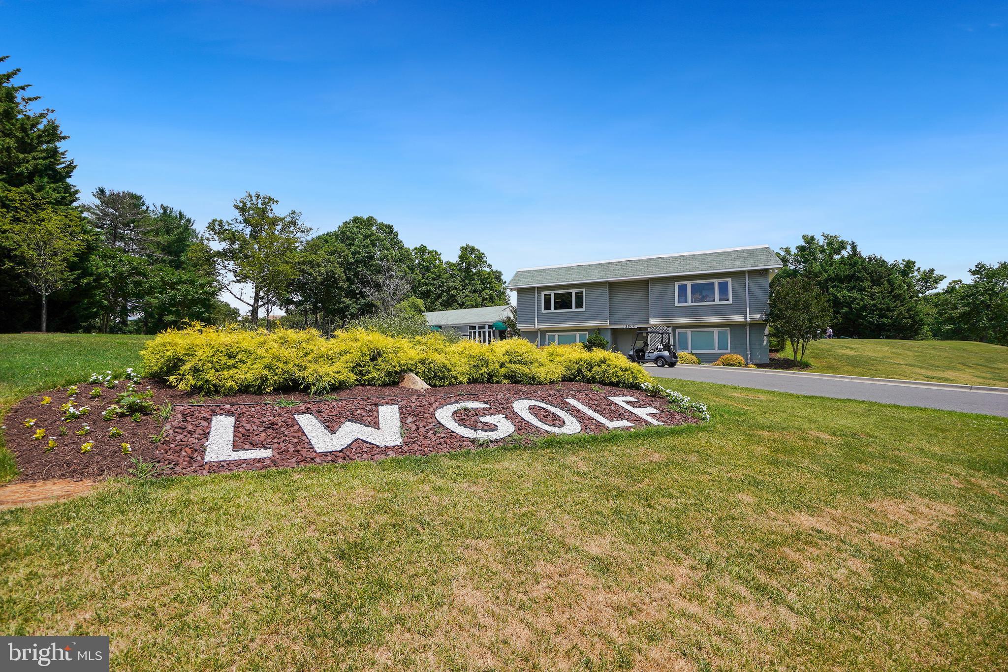 GREENS AT LEISURE WORLD - Residential